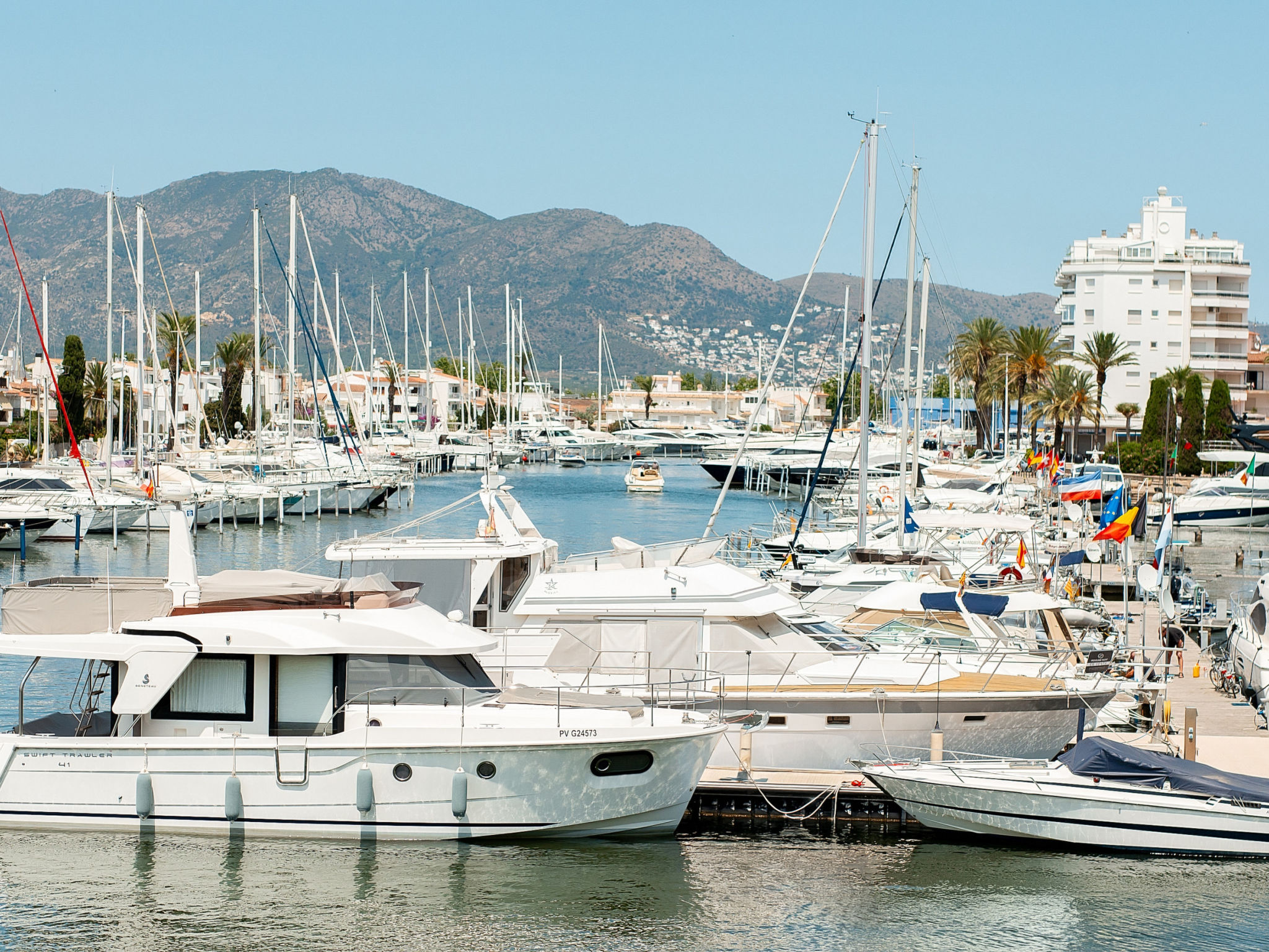 Photo of WELCS APARTAMENTO 263 EMP con vistas al canal