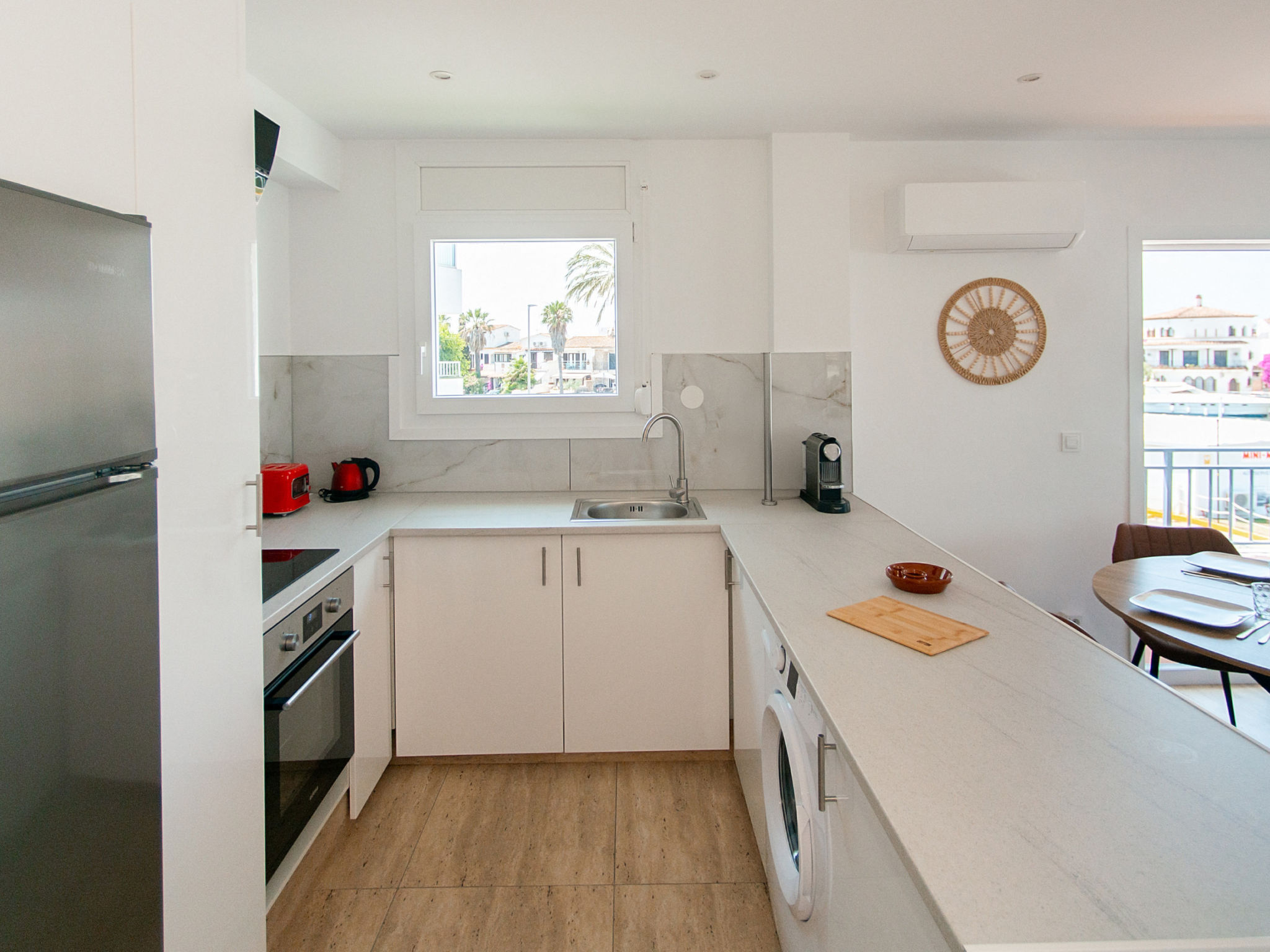 Photo of WELCS APARTAMENTO 263 EMP con vistas al canal