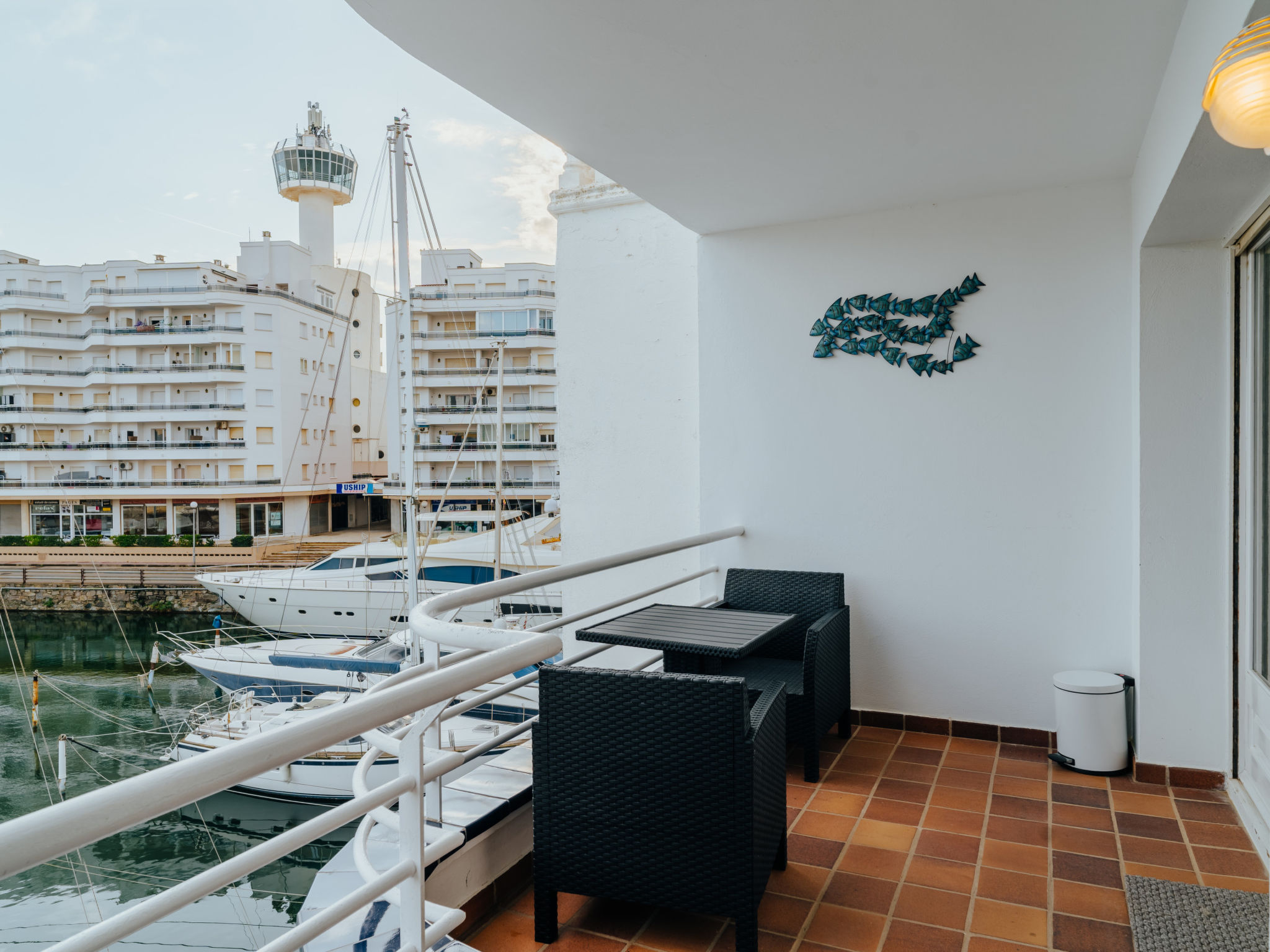 Photo of WELCS ESTUDIO 195 EMP con vistas al canal