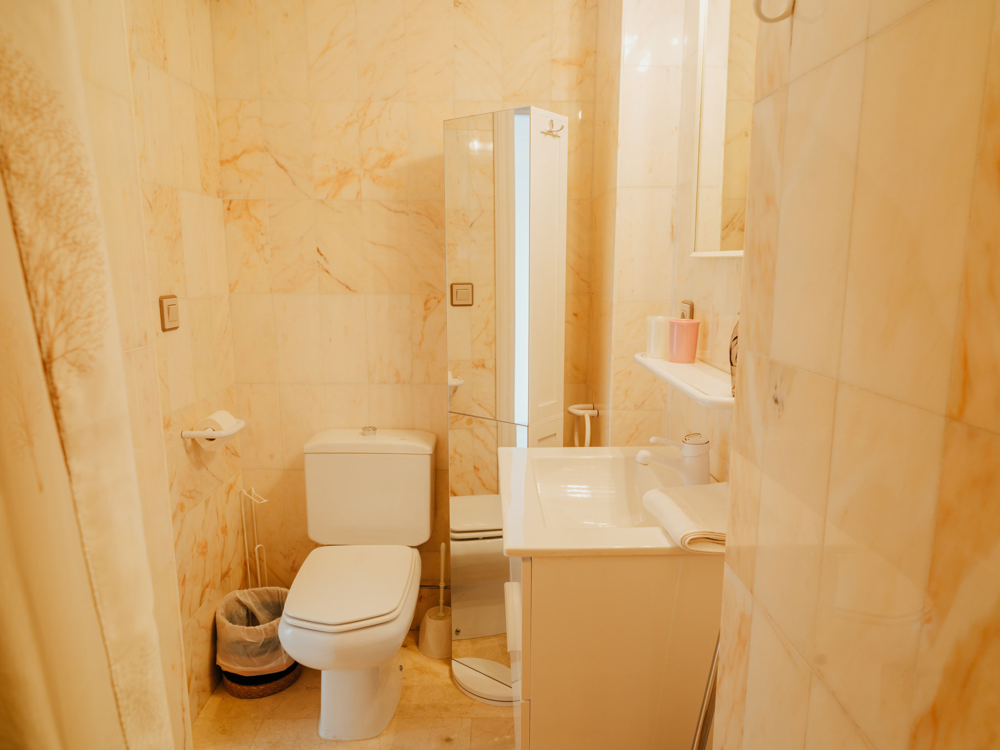 Photo of WELCS ESTUDIO 195 EMP con vistas al canal