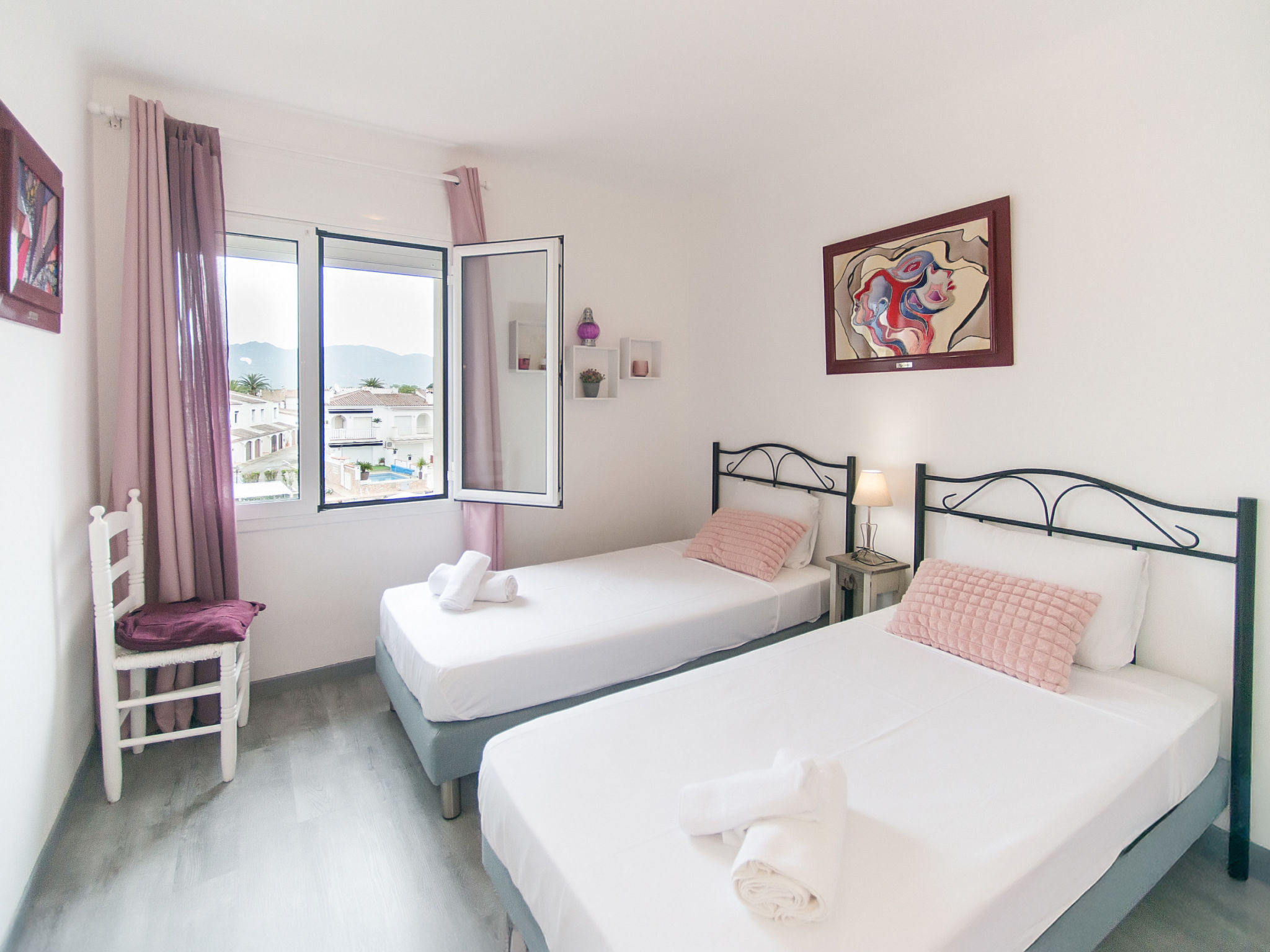 Photo of WELCS APARTAMENTO 244 EMP con terraza con vista