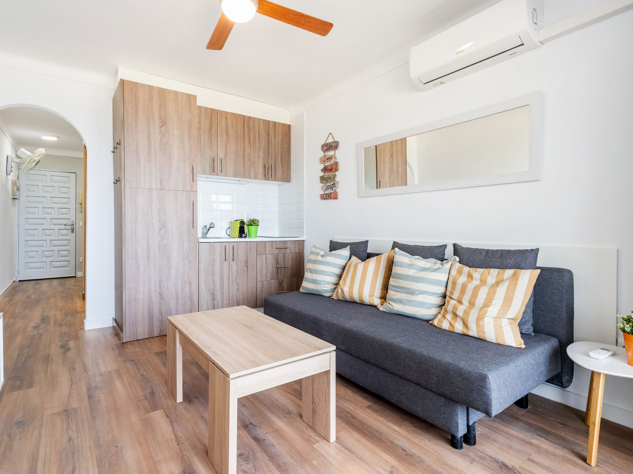 Photo of WELCS APARTAMENTO 085 EMP Frente al Mar