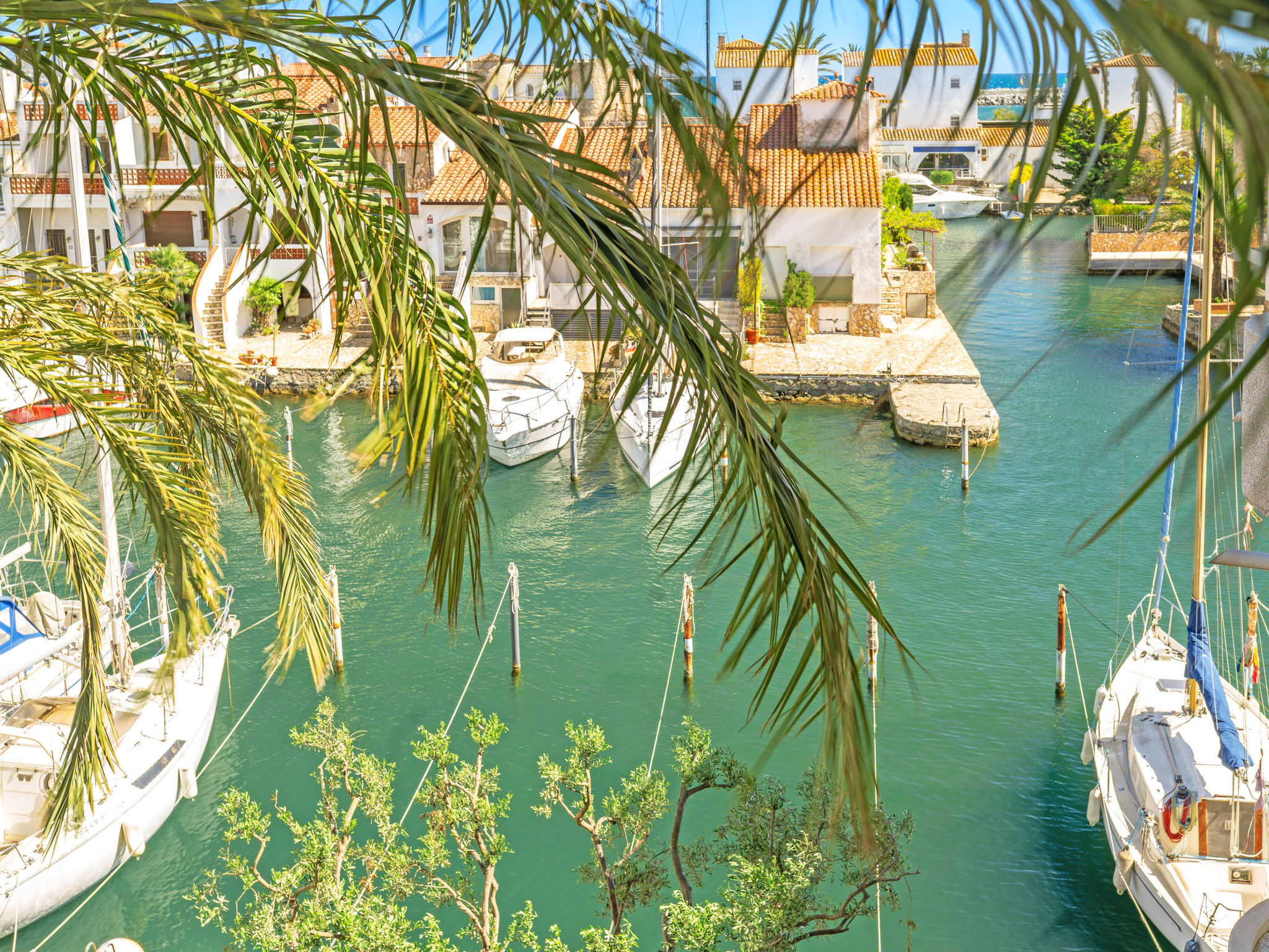 Photo of WELCS APARTAMENTO 145 EMP con vistas al canal