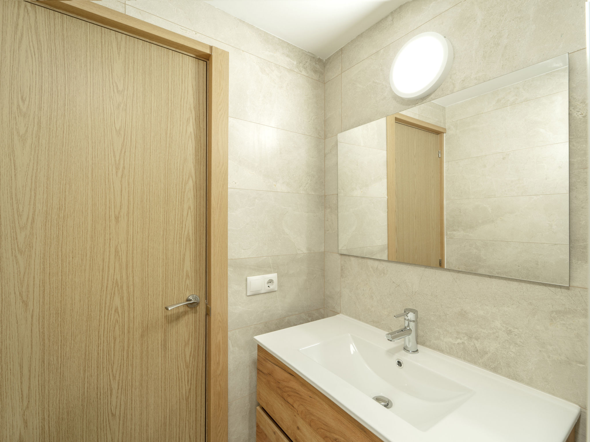 Photo of WELCS APARTAMENTO 145 EMP con vistas al canal