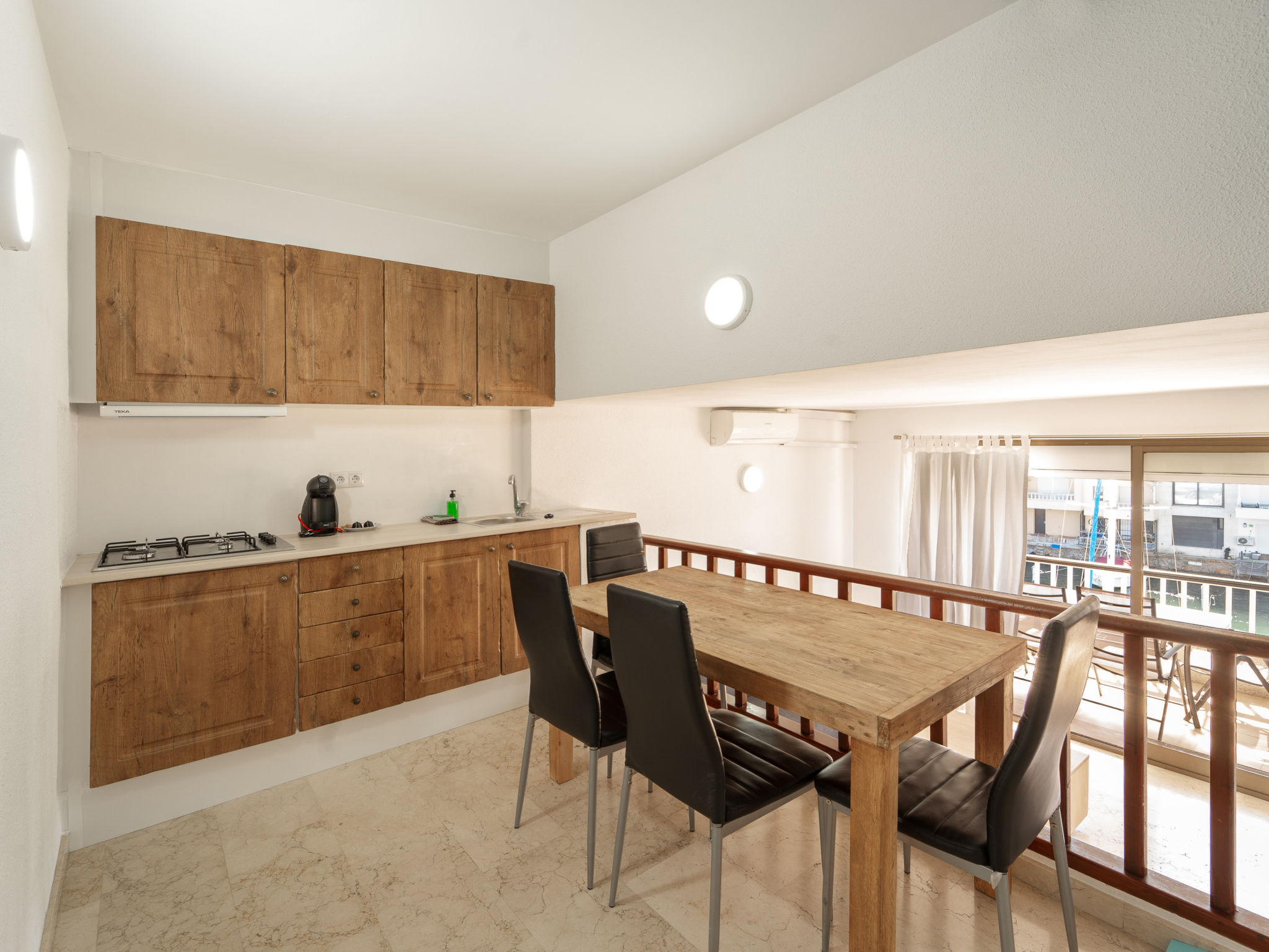 Photo of WELCS APARTAMENTO 145 EMP con vistas al canal