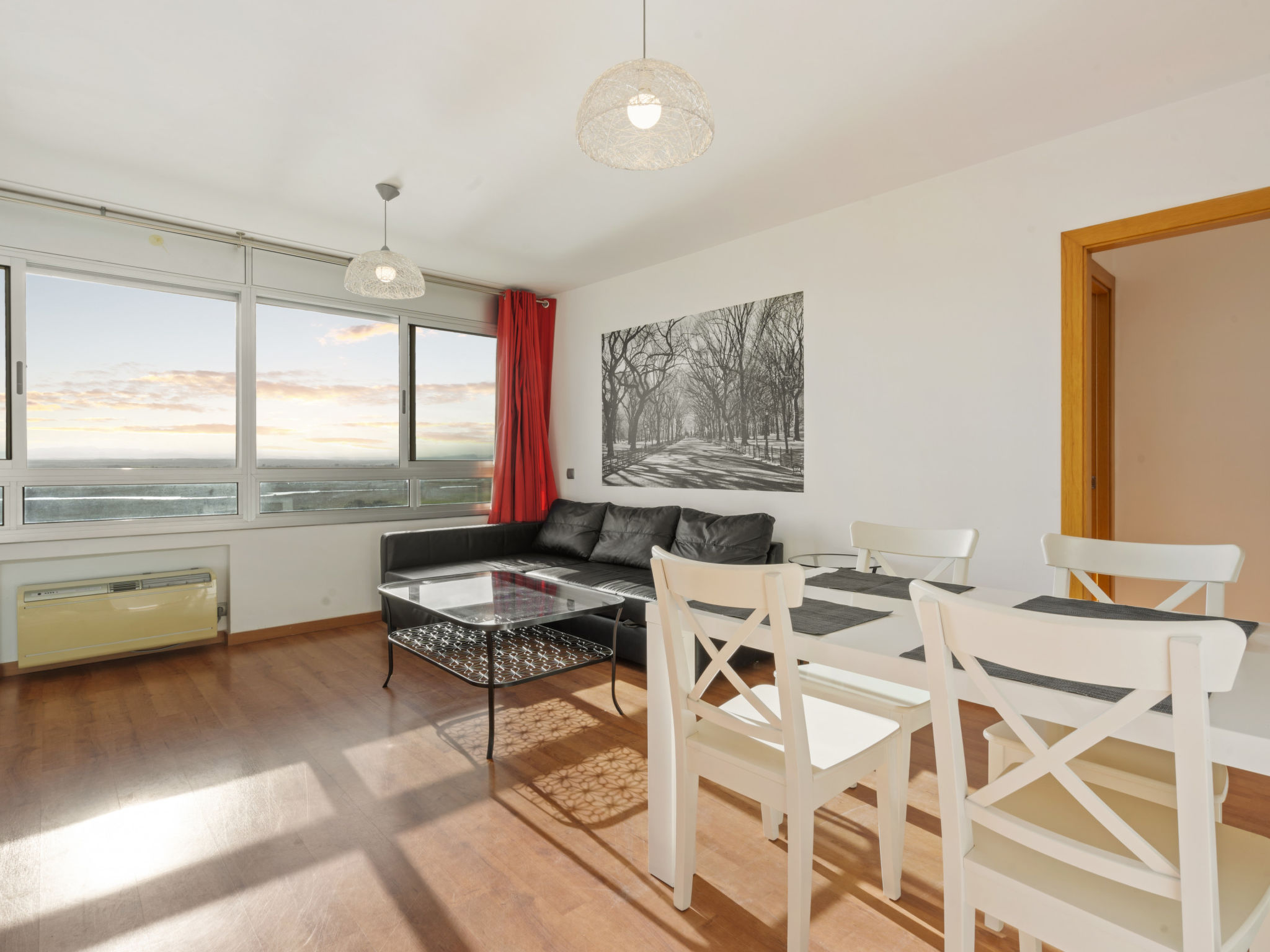 Photo of WELCS APARTAMENTO 051 EMP con vistas al mar