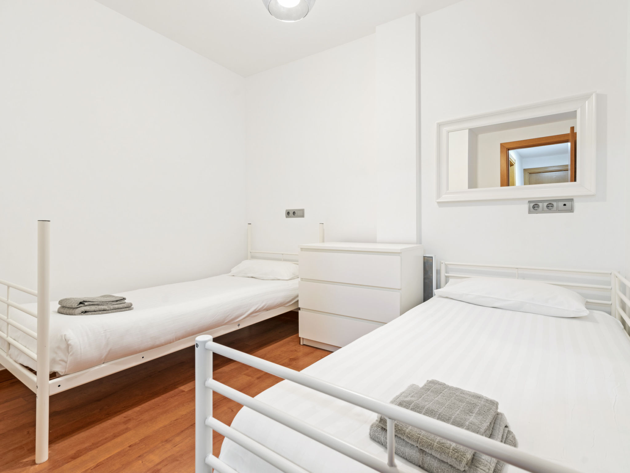 Photo of WELCS APARTAMENTO 051 EMP con vistas al mar