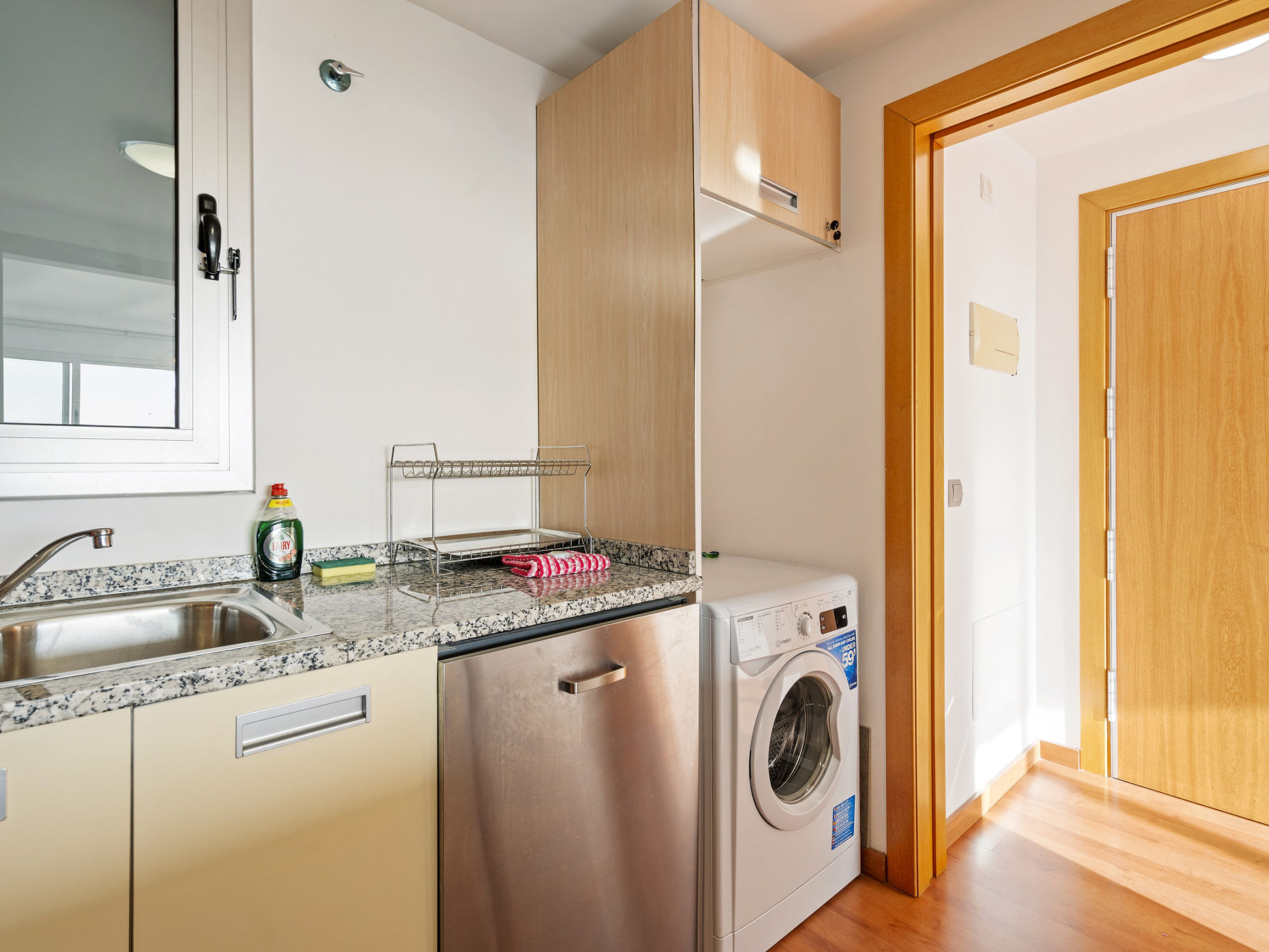 Photo of WELCS APARTAMENTO 051 EMP con vistas al mar