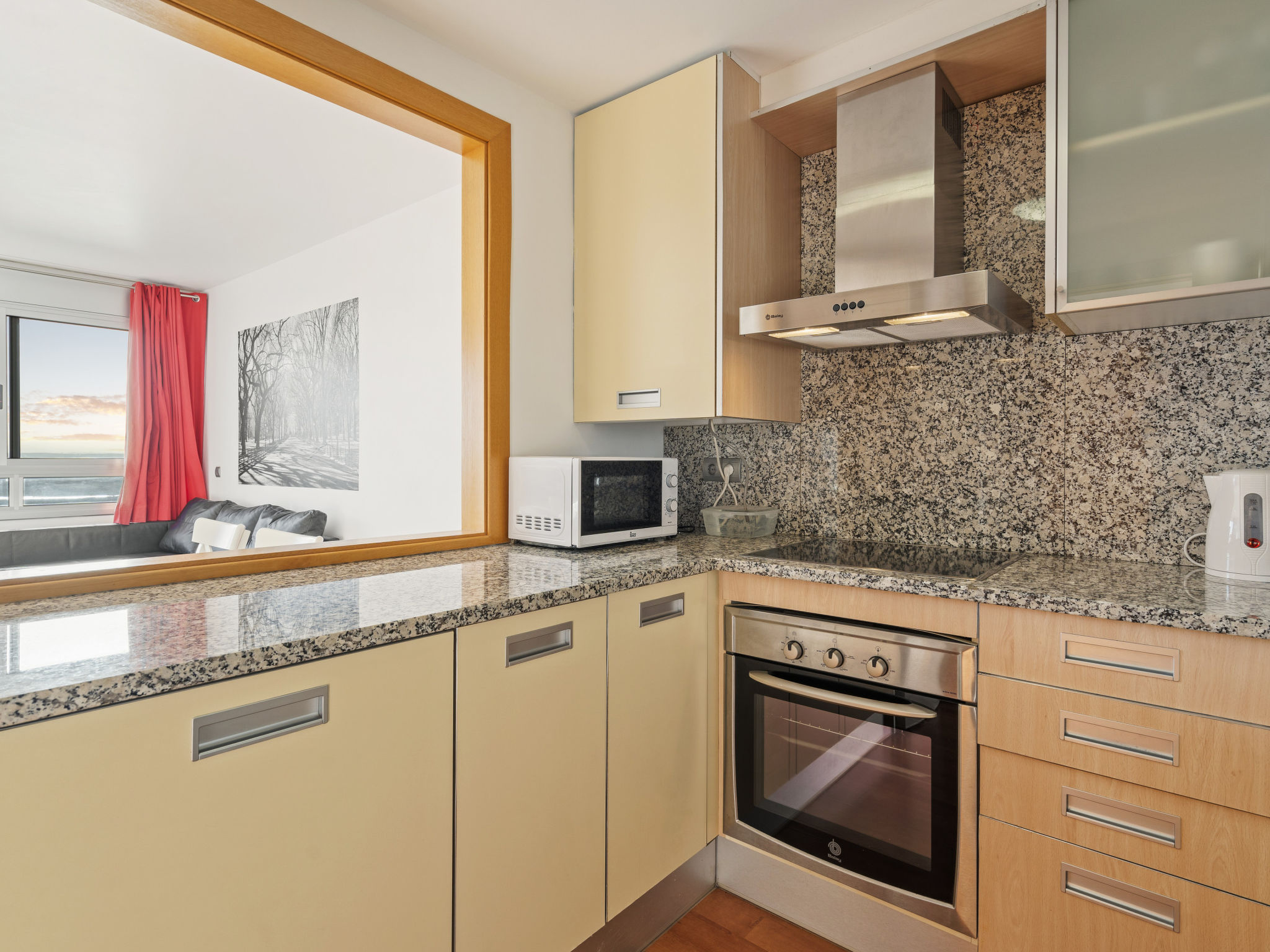 Photo of WELCS APARTAMENTO 051 EMP con vistas al mar