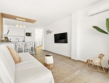 Appartement 101 aan zee in Empuriabrava met adembenemend uitzicht - thumbnail 4
