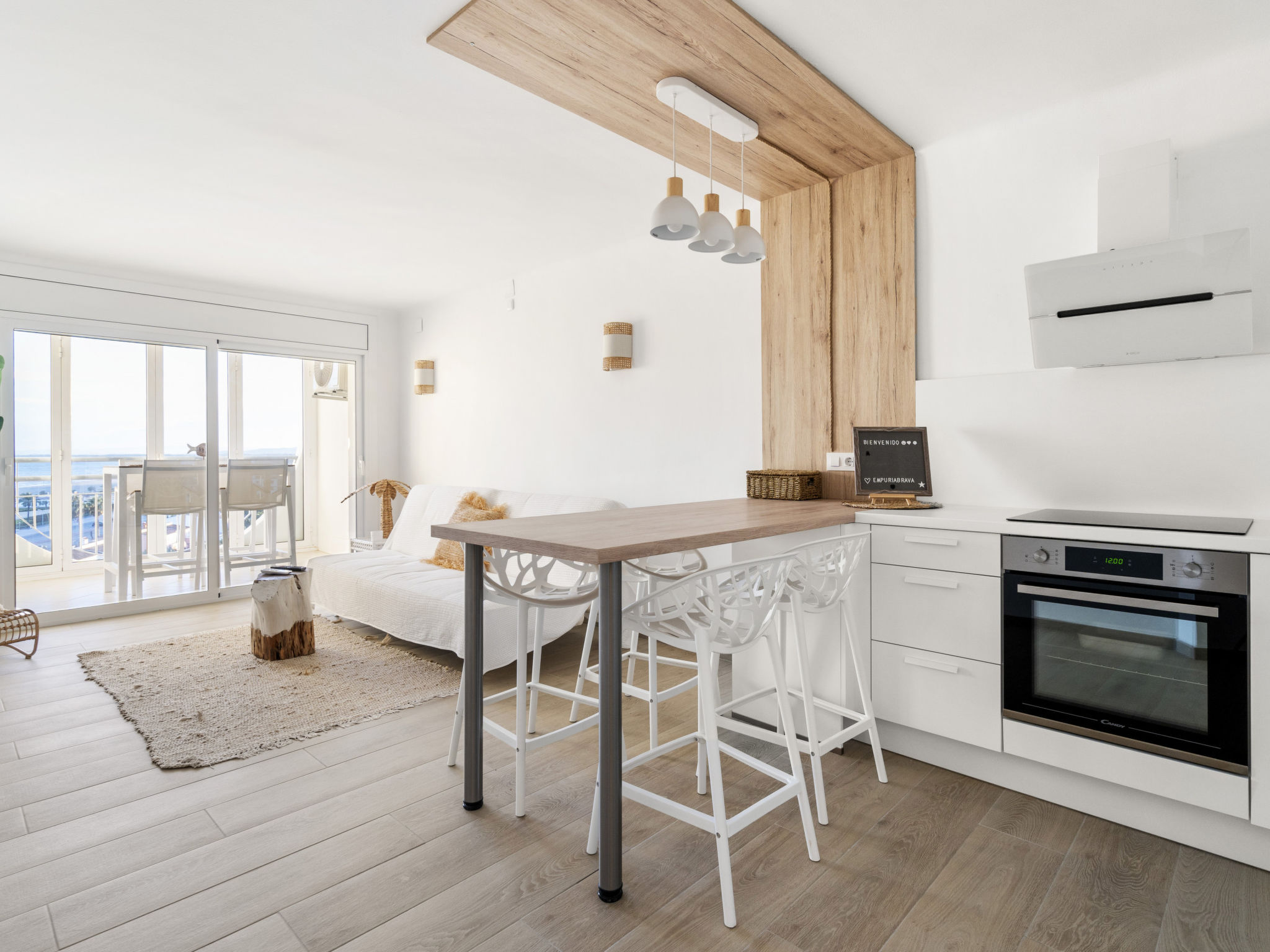 Photo of WELCS APARTAMENTO 101 EMP con vistas al Mar