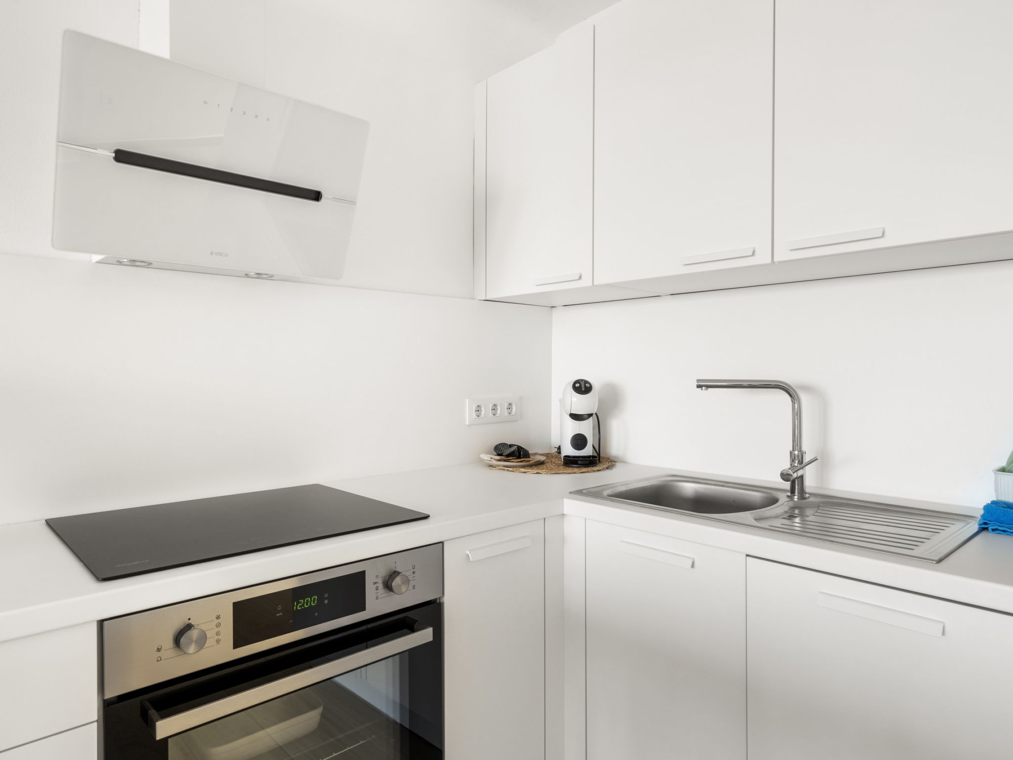 Photo of WELCS APARTAMENTO 101 EMP con vistas al Mar