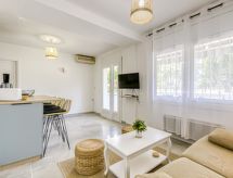 Knus appartement aan het kanaal in Empuriabrava - thumbnail 3