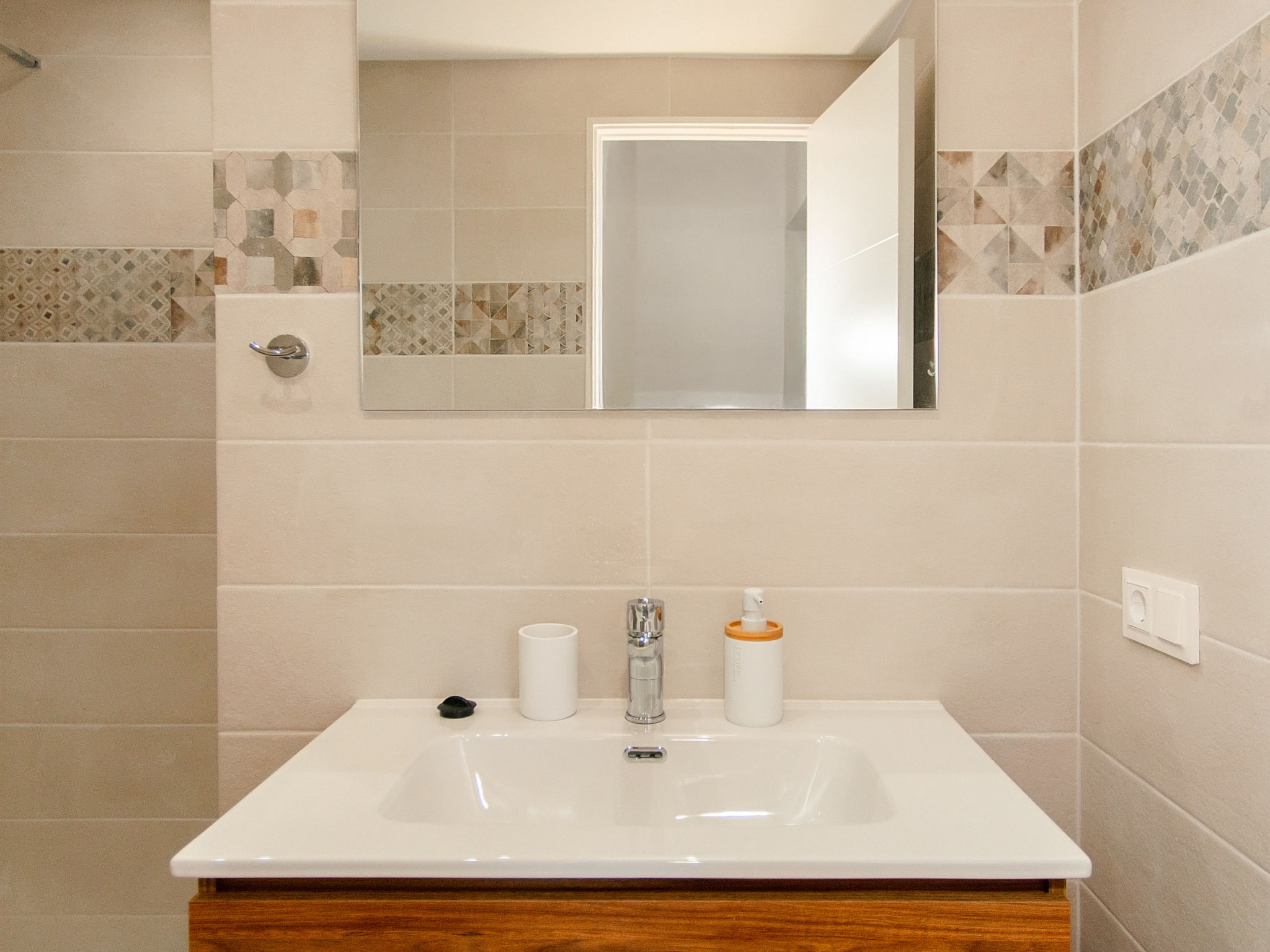 Photo of WELCS APARTAMENTO 261 EMP cerca de la playa