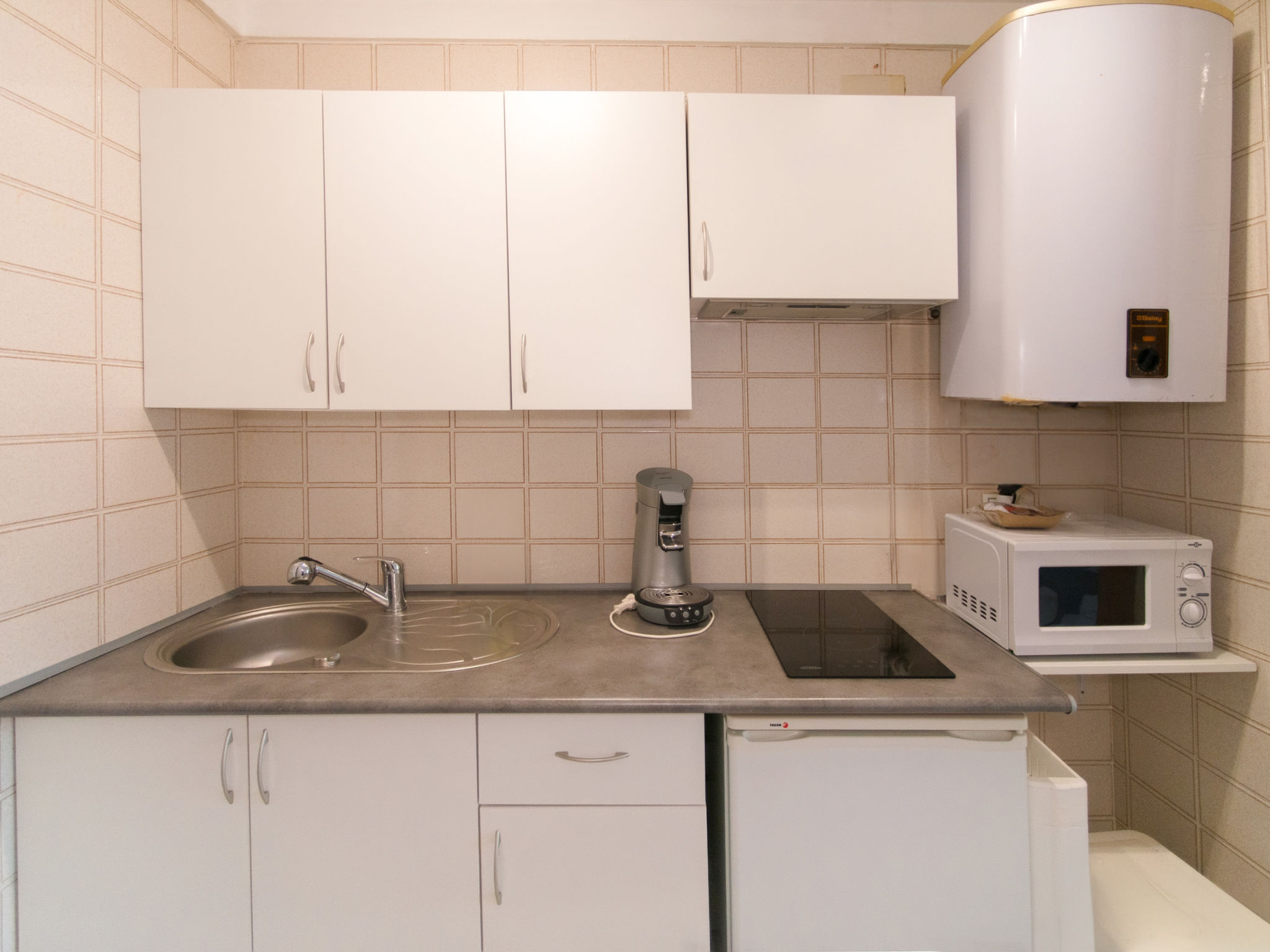 Photo of WELCS Estudio 229 EMP con vista al canal