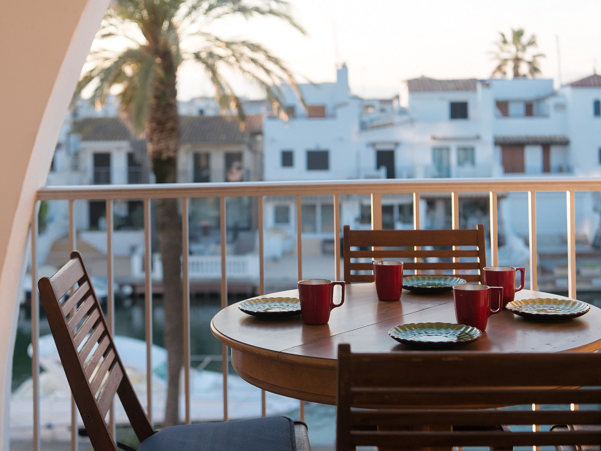 Photo of WELCS Estudio 229 EMP con vista al canal