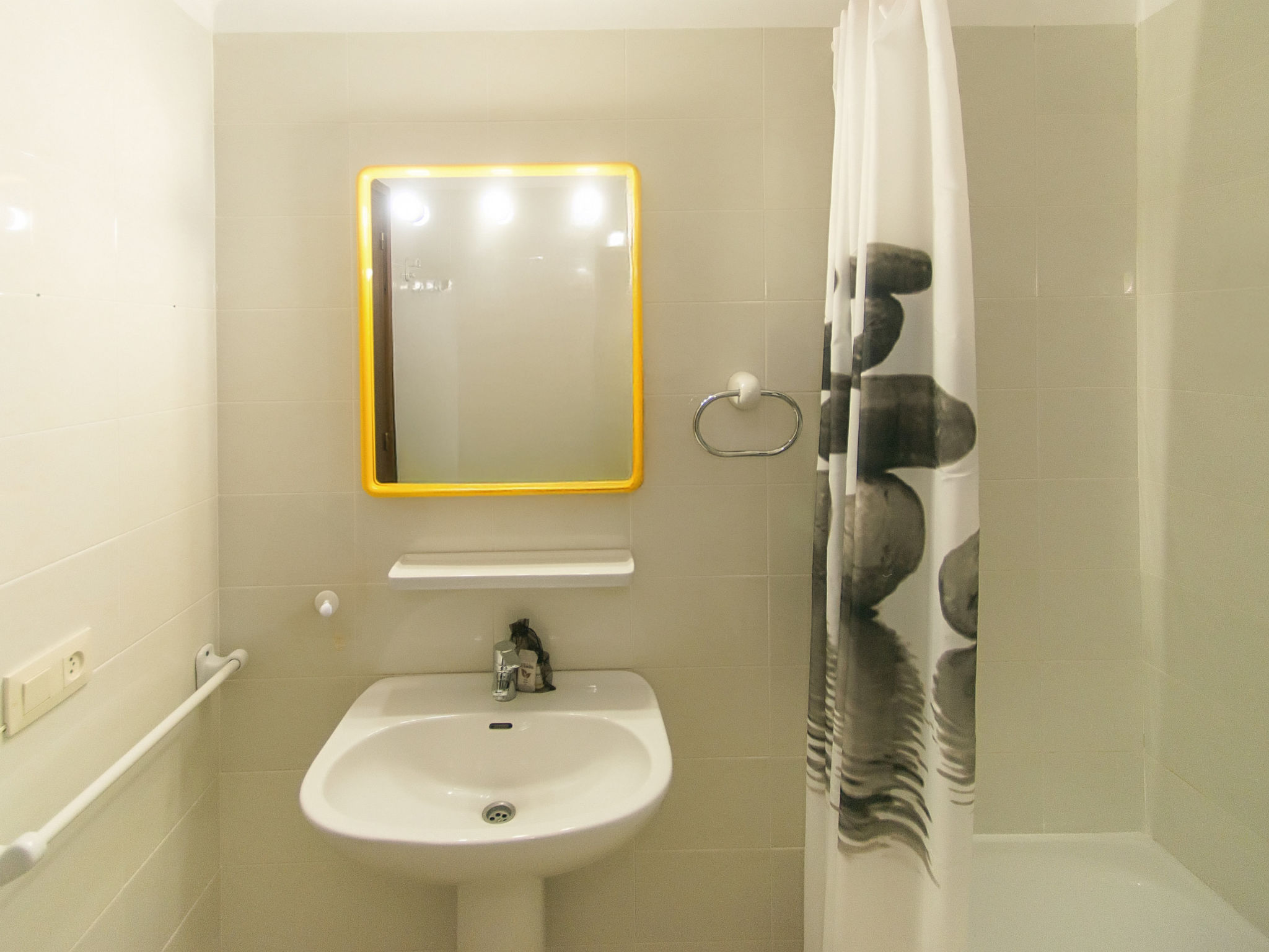 Photo of WELCS APARTAMENTO 243 EMP con terraza con vista