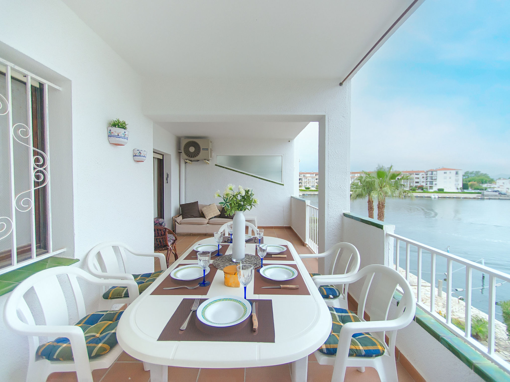 Photo of WELCS APARTAMENTO 243 EMP con terraza con vista