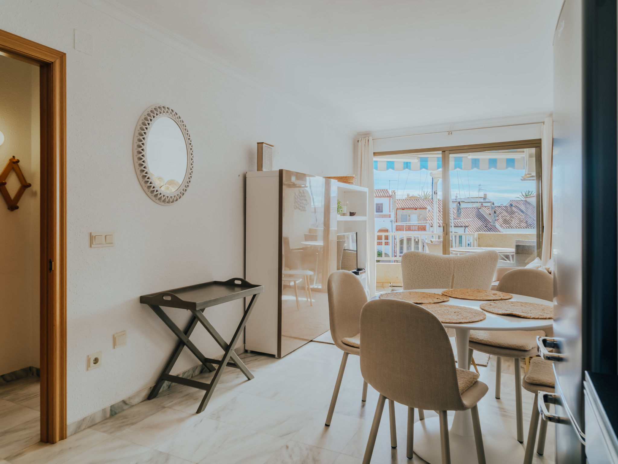 Photo of WELCS APARTAMENTO 208 EMP cerca de la playa