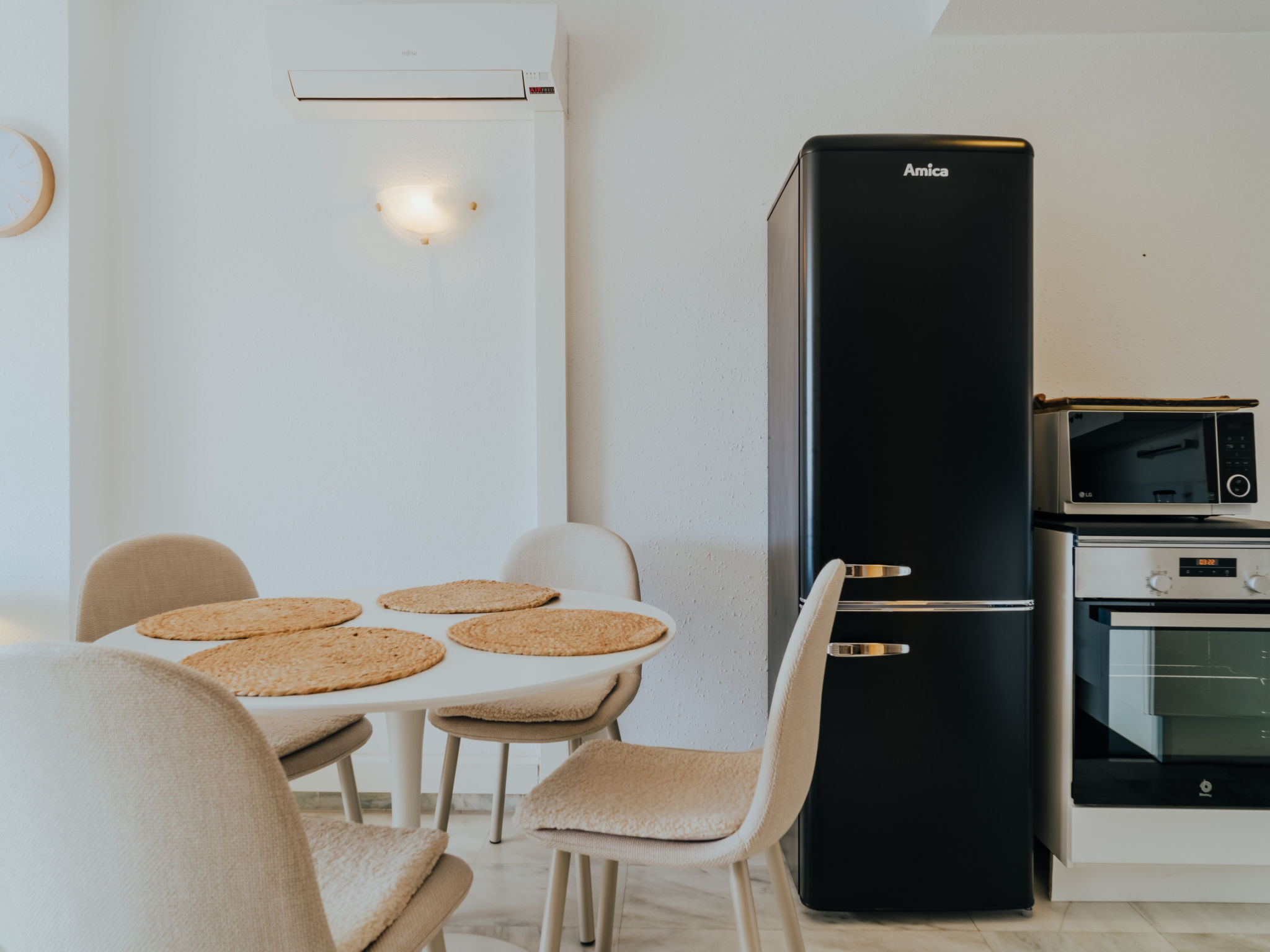 Photo of WELCS APARTAMENTO 208 EMP cerca de la playa