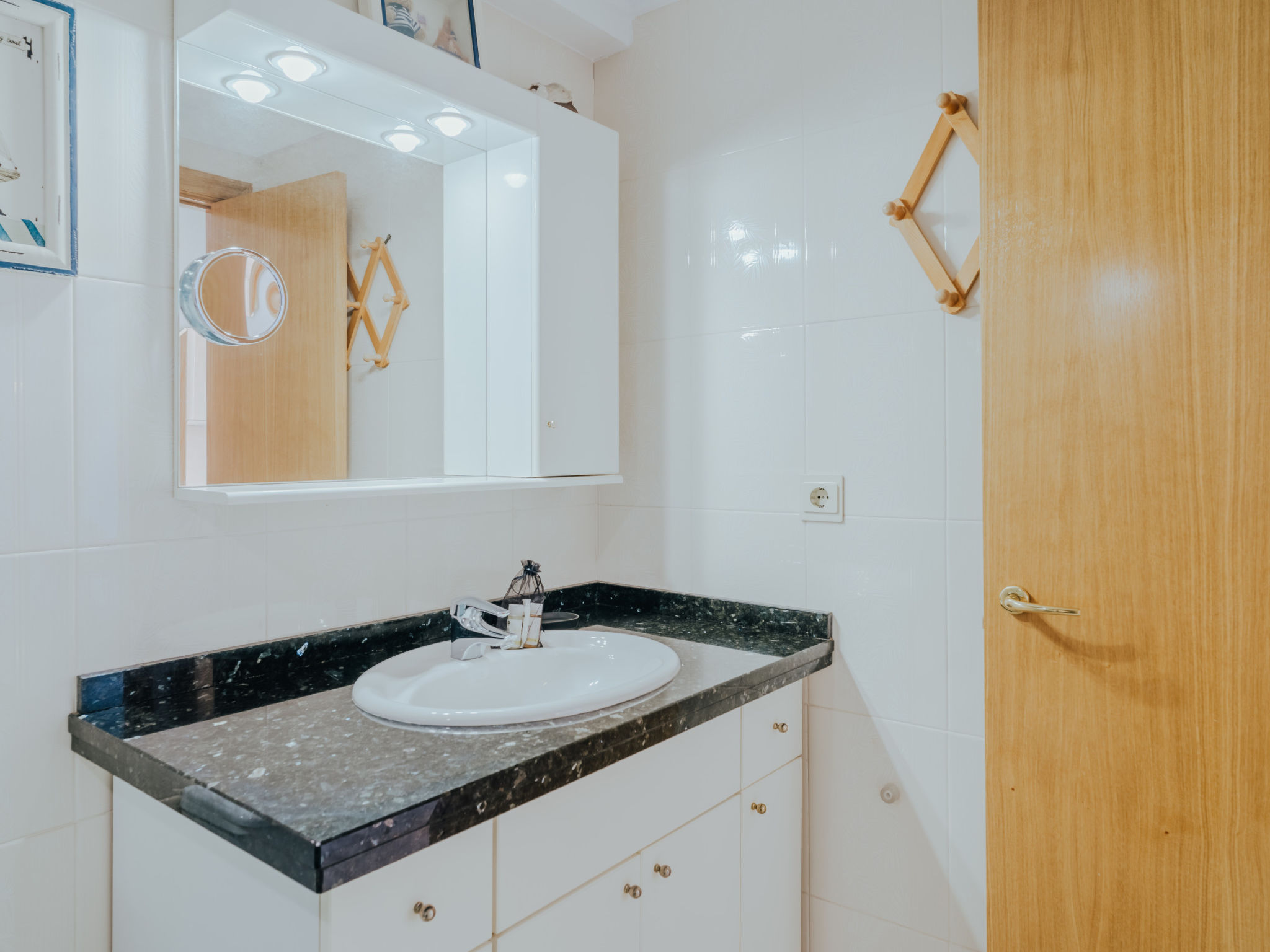 Photo of WELCS APARTAMENTO 208 EMP cerca de la playa