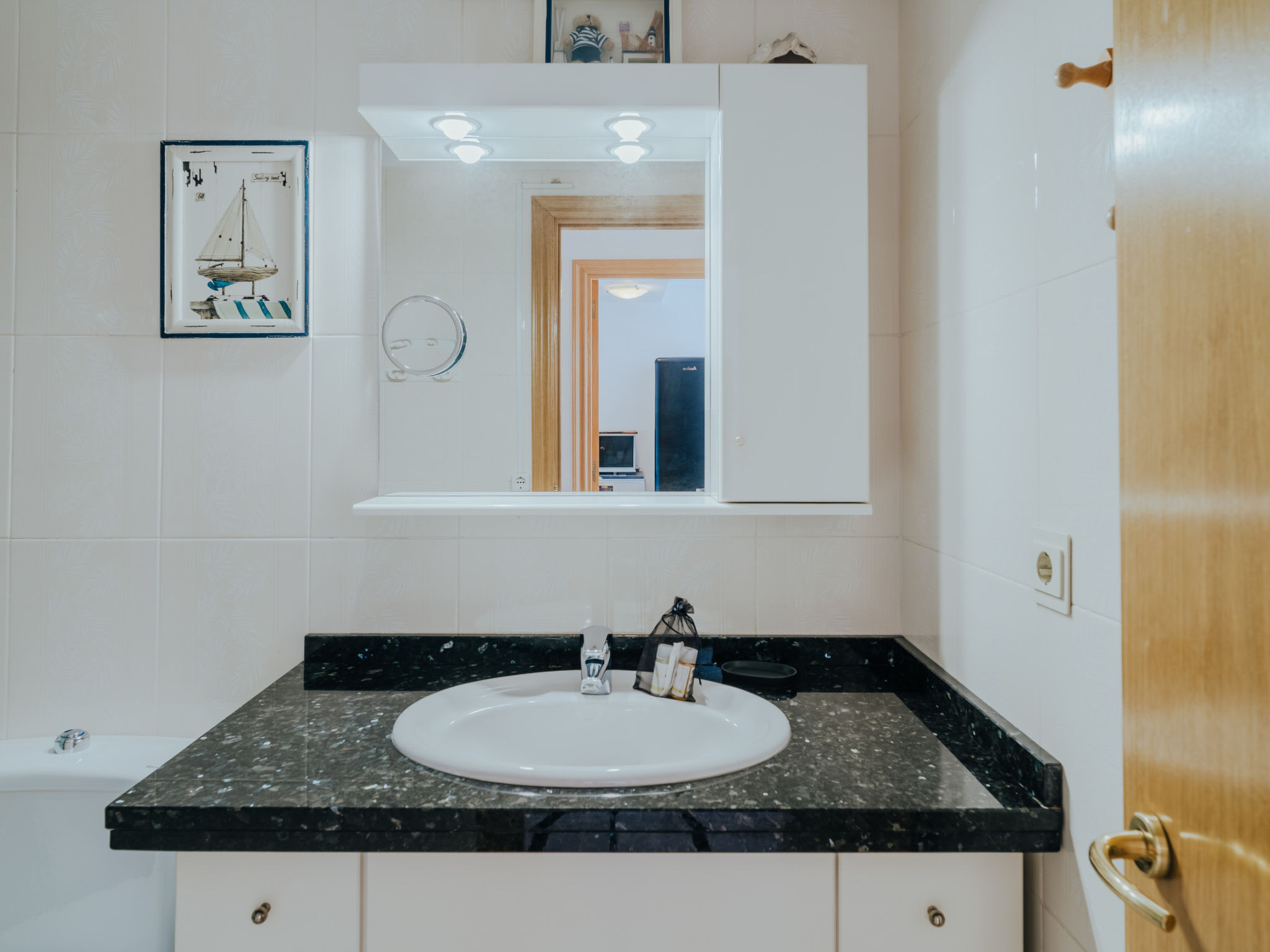 Photo of WELCS APARTAMENTO 208 EMP cerca de la playa