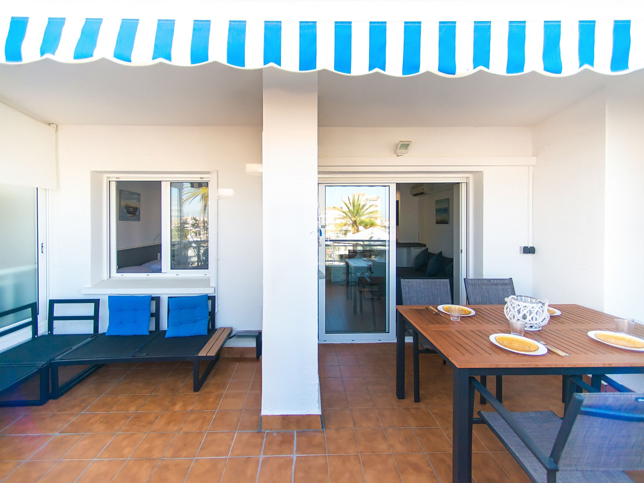 Photo of WELCS APARTAMENTO 059 EMP con vista al canal