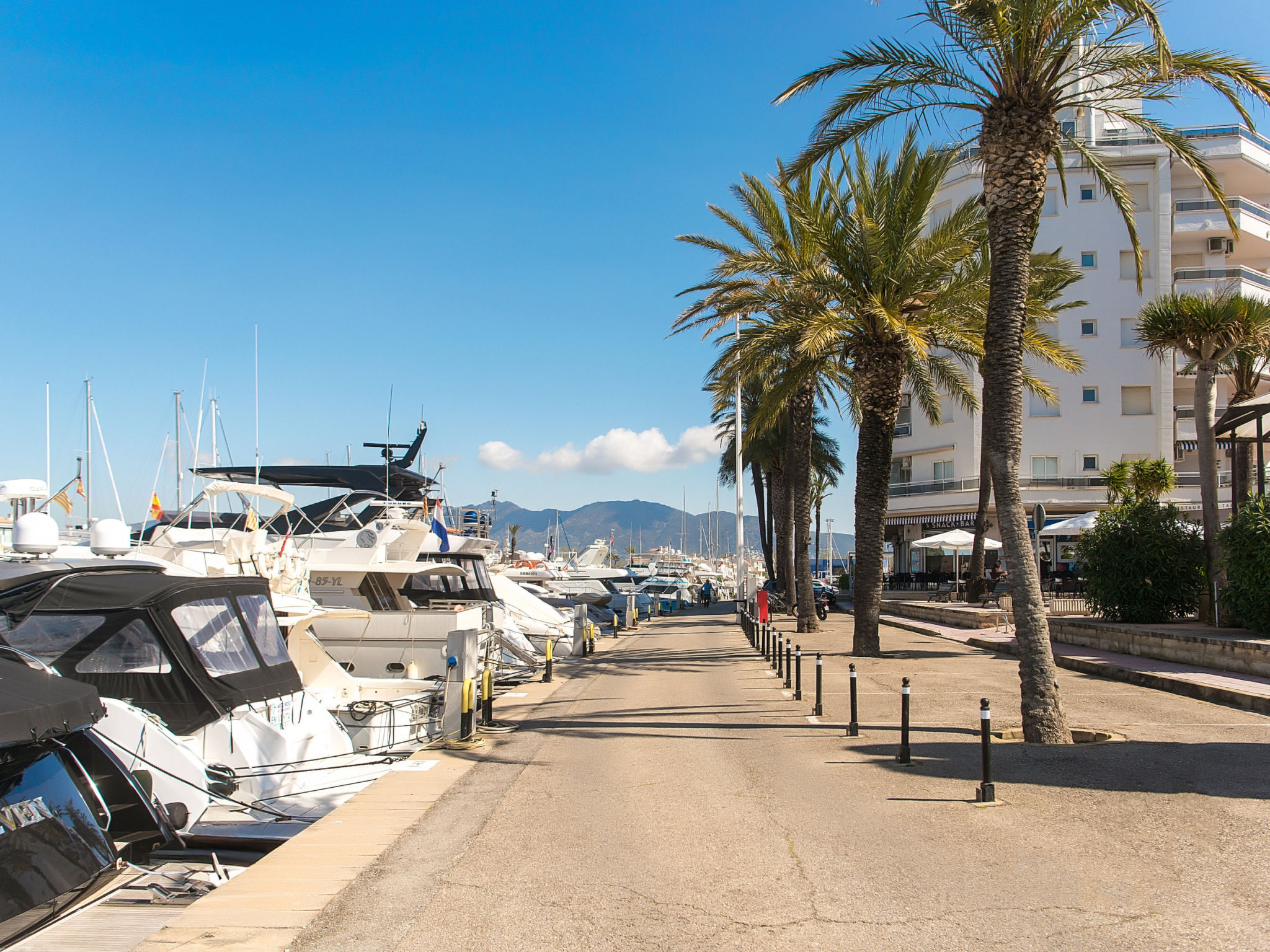 Photo of WELCS APARTAMENTO 059 EMP con vista al canal