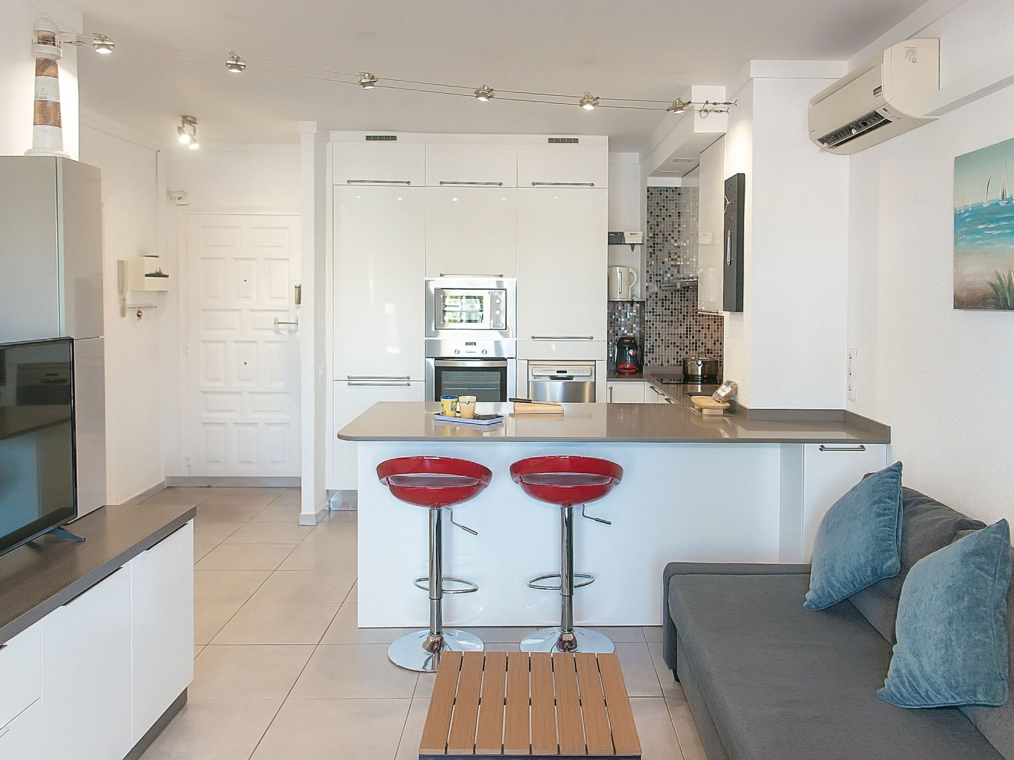 Photo of WELCS APARTAMENTO 059 EMP con vista al canal