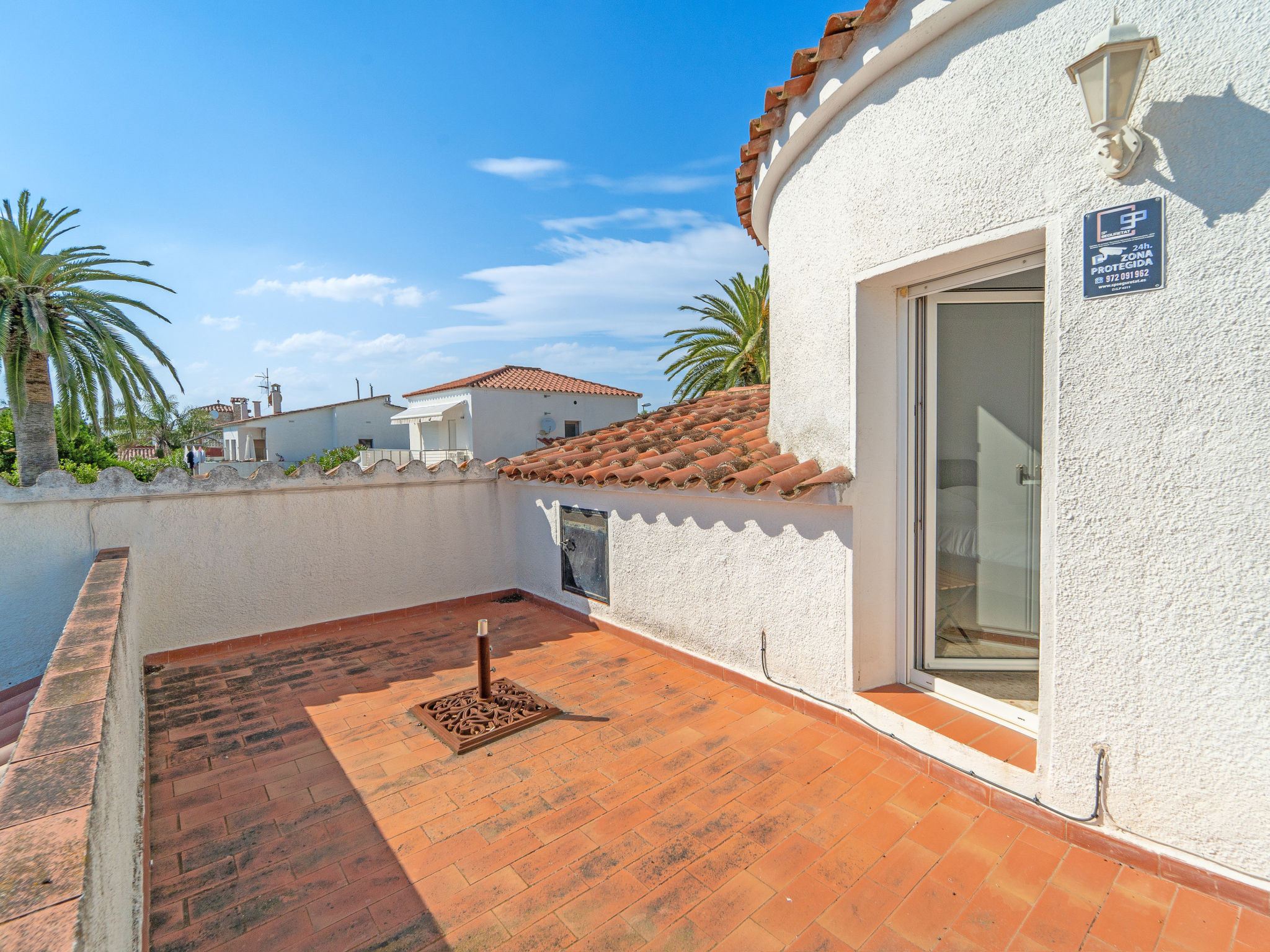 Photo of WELCS CASA 168 EMP con piscina privada