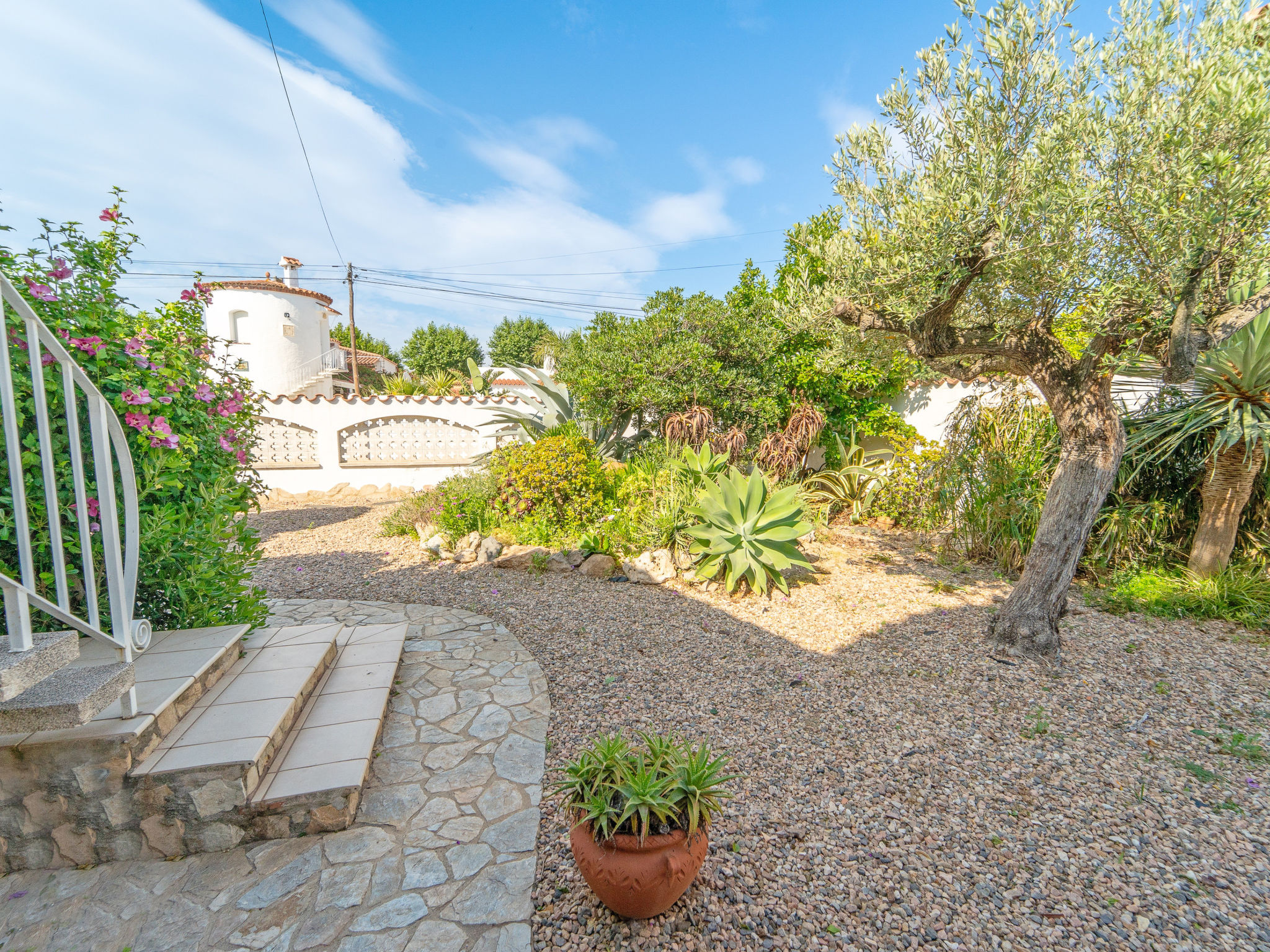 Photo of WELCS CASA 168 EMP con piscina privada