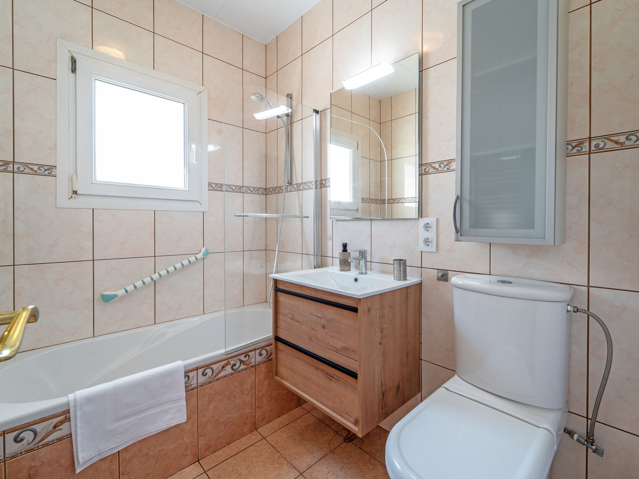 Photo of WELCS CASA 168 EMP con piscina privada