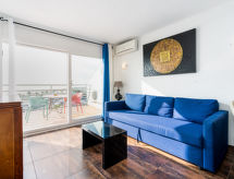 Appartement 221 direct aan zee in Empuriabrava met bergzicht - thumbnail 6