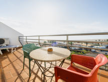 Appartement 221 direct aan zee in Empuriabrava met bergzicht - thumbnail 2