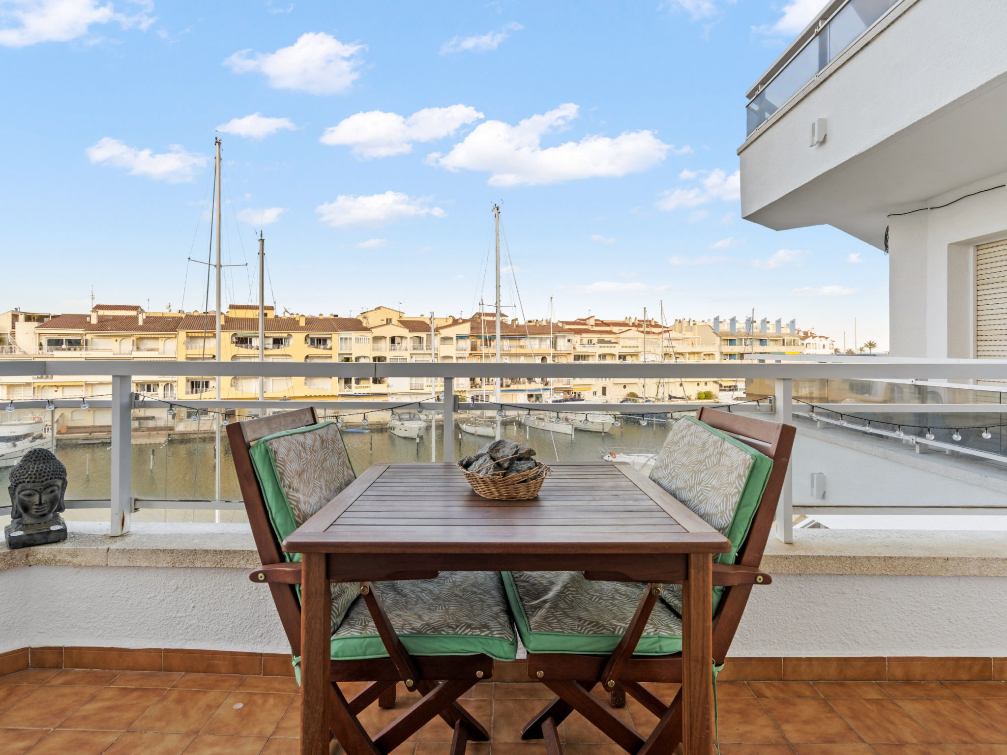 Photo of WELCS APARTAMENTO 055 EMP con terraza y vistas