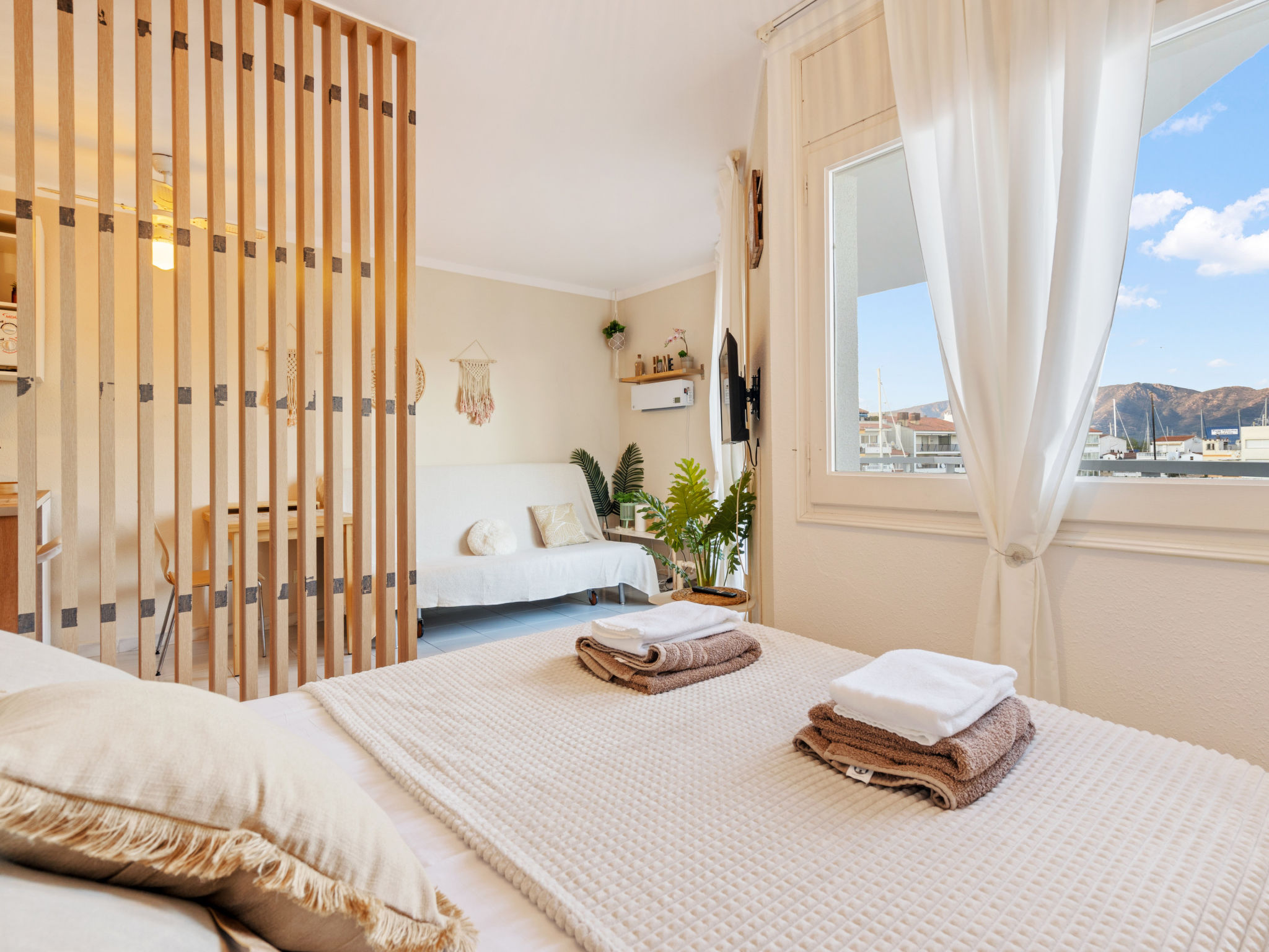 Photo of WELCS APARTAMENTO 055 EMP con terraza y vistas