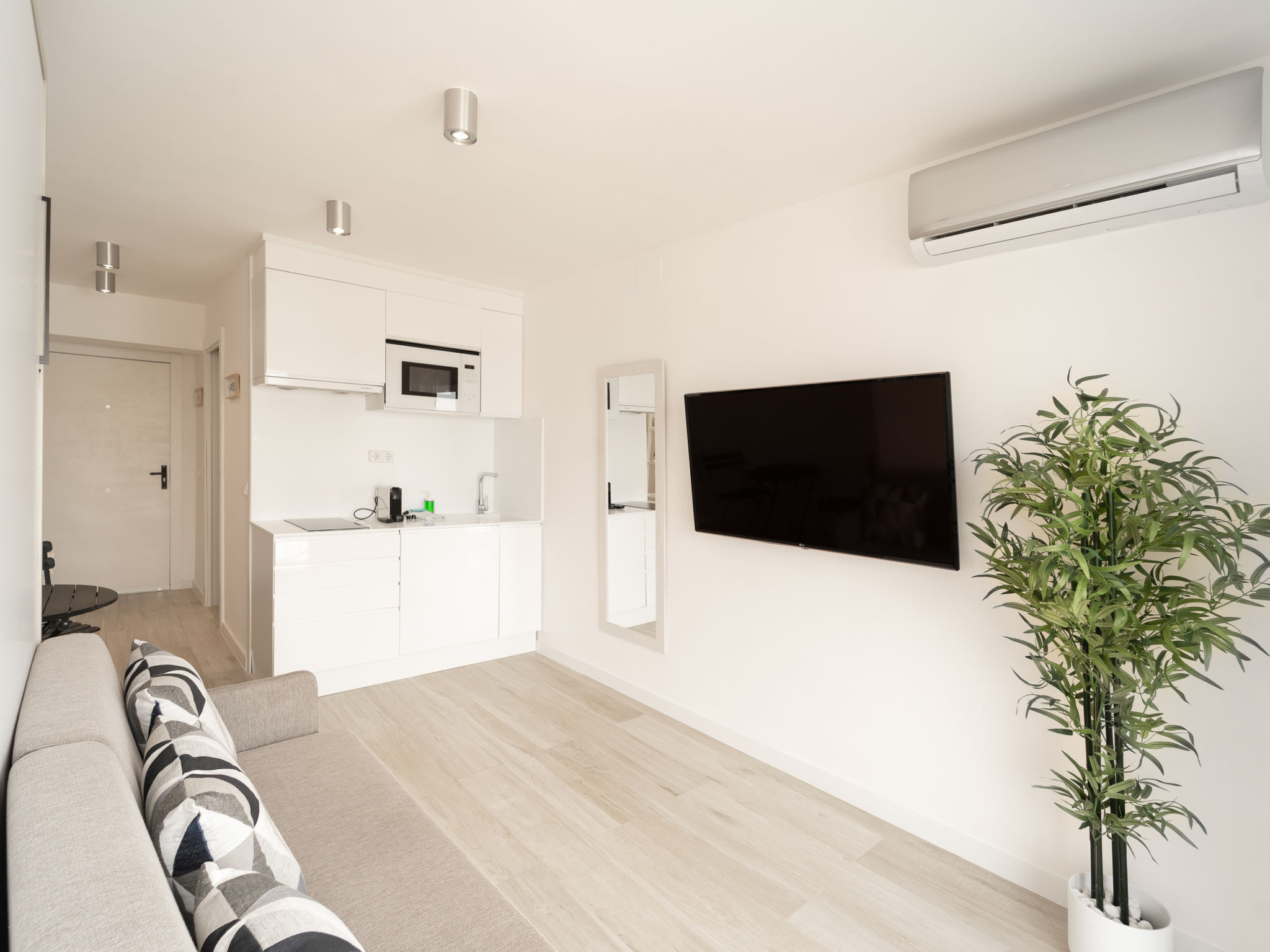 Photo of WELCS ESTUDIO 131 EMP cerca del mar