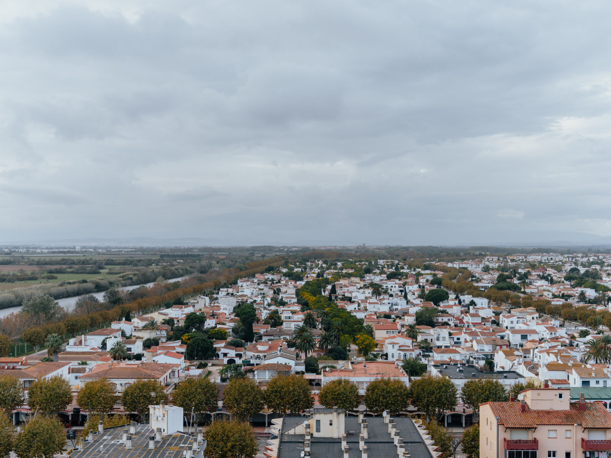 Photo of WELCS APARTAMENTO 190 EMP cerca del mar