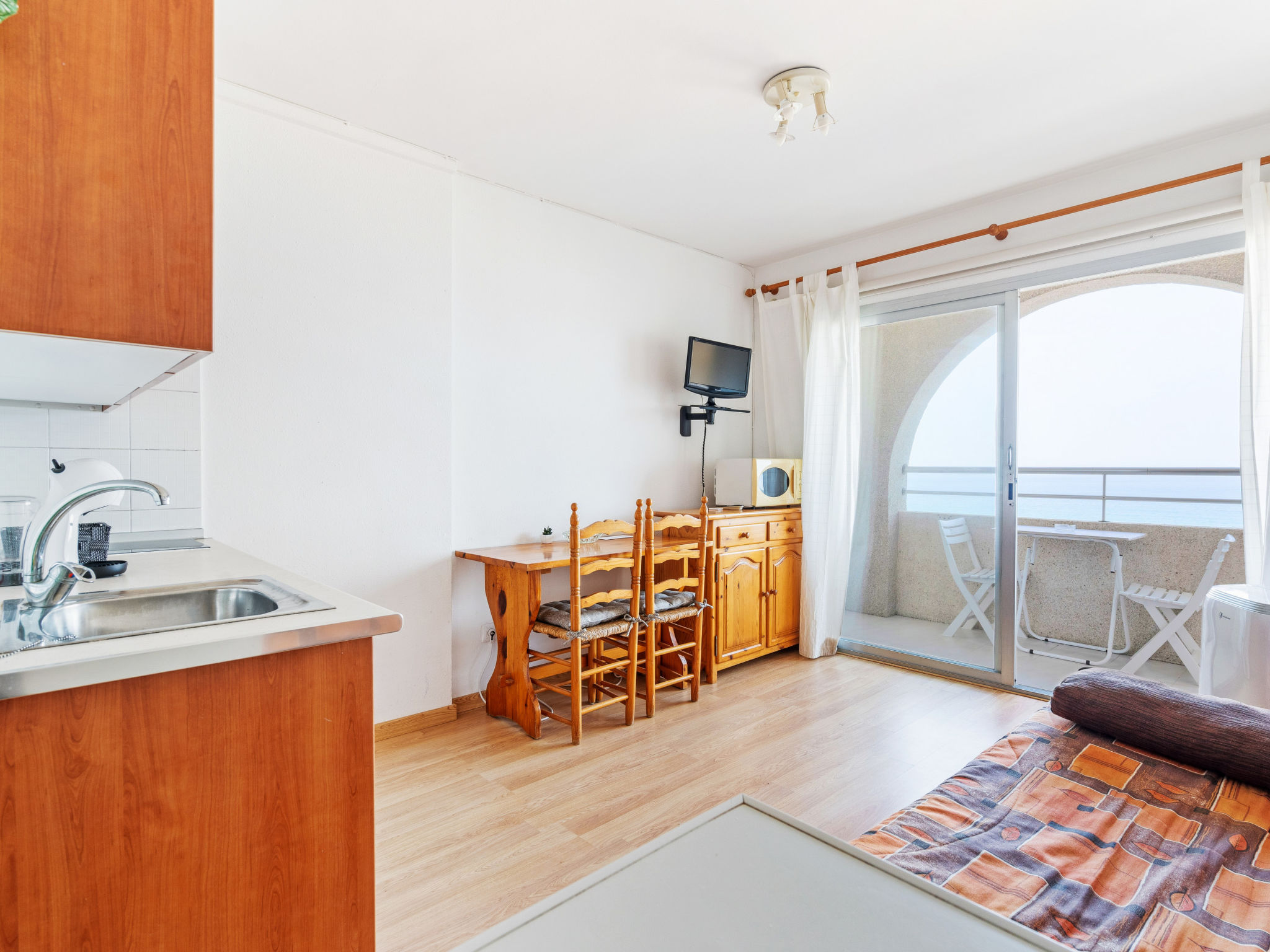 Photo of WELCS ESTUDIO 082 EMP  Frente del Mar