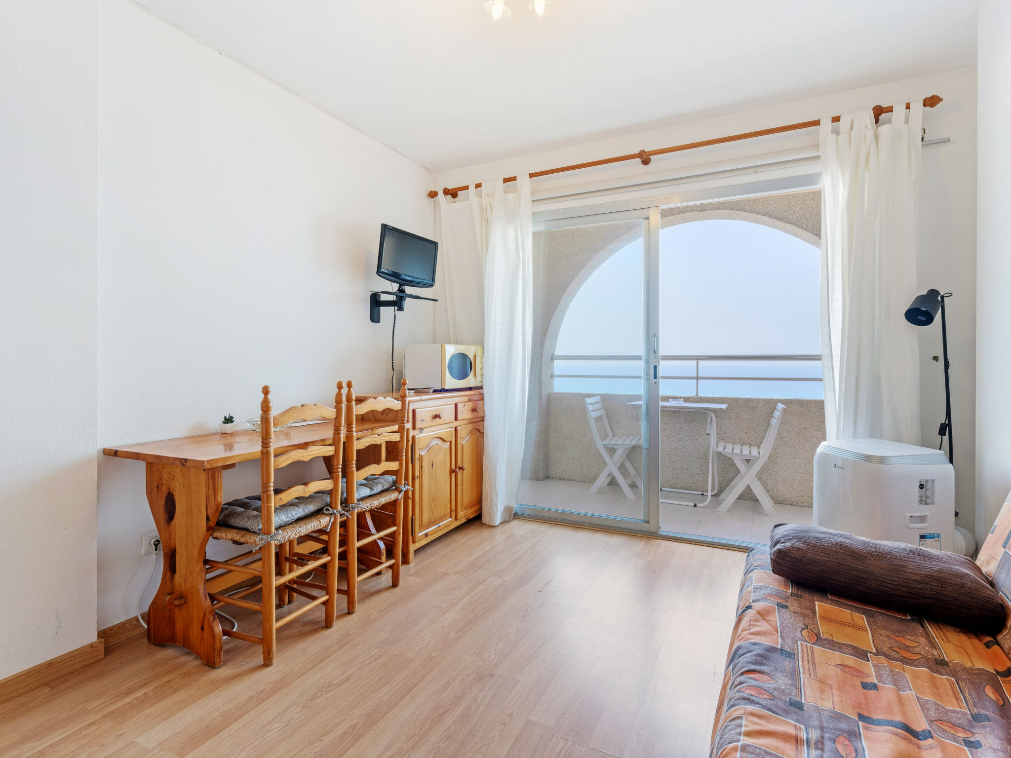 Photo of WELCS ESTUDIO 082 EMP  Frente del Mar