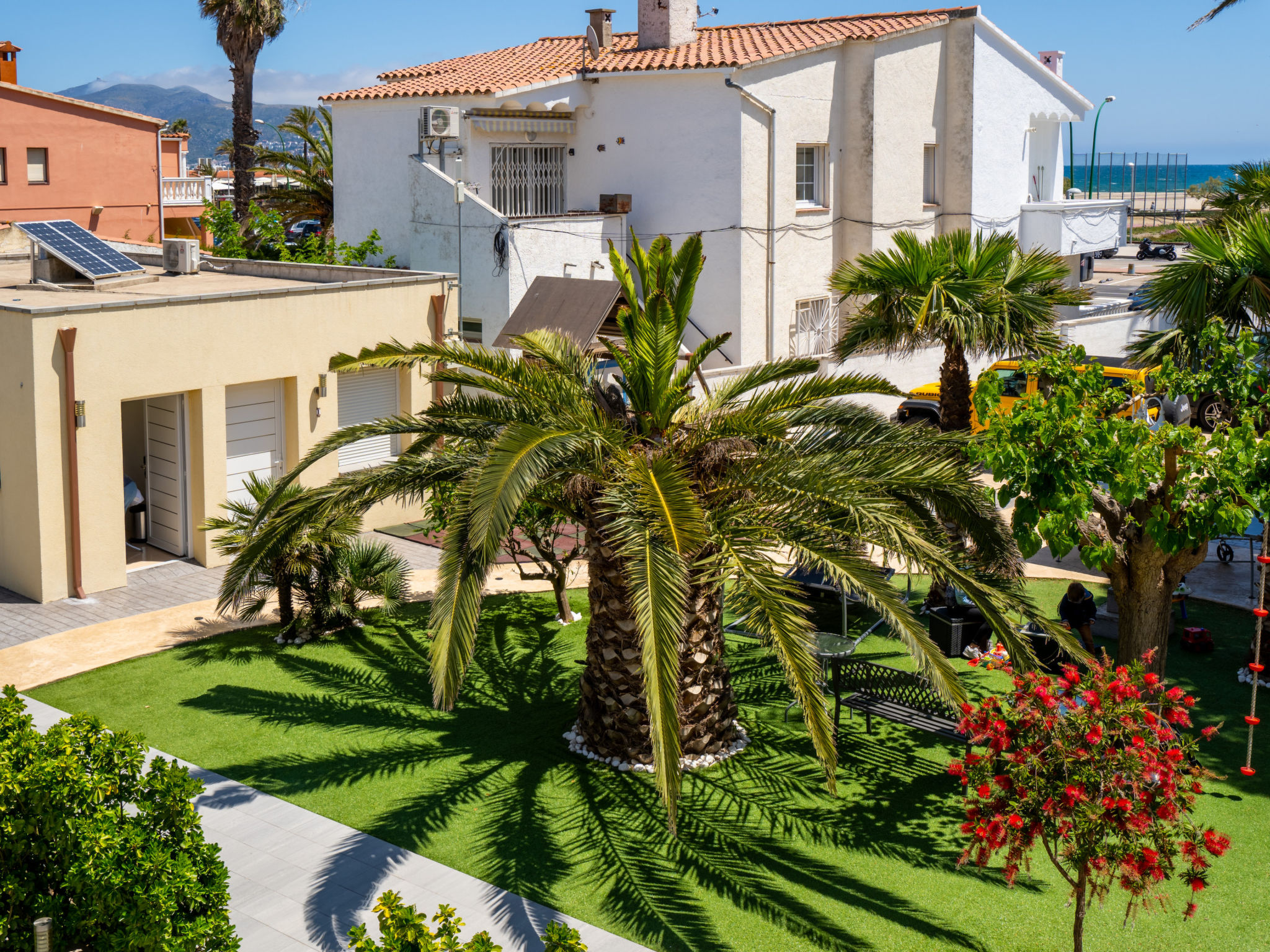 Photo of La Vida Sin Limites G EMP