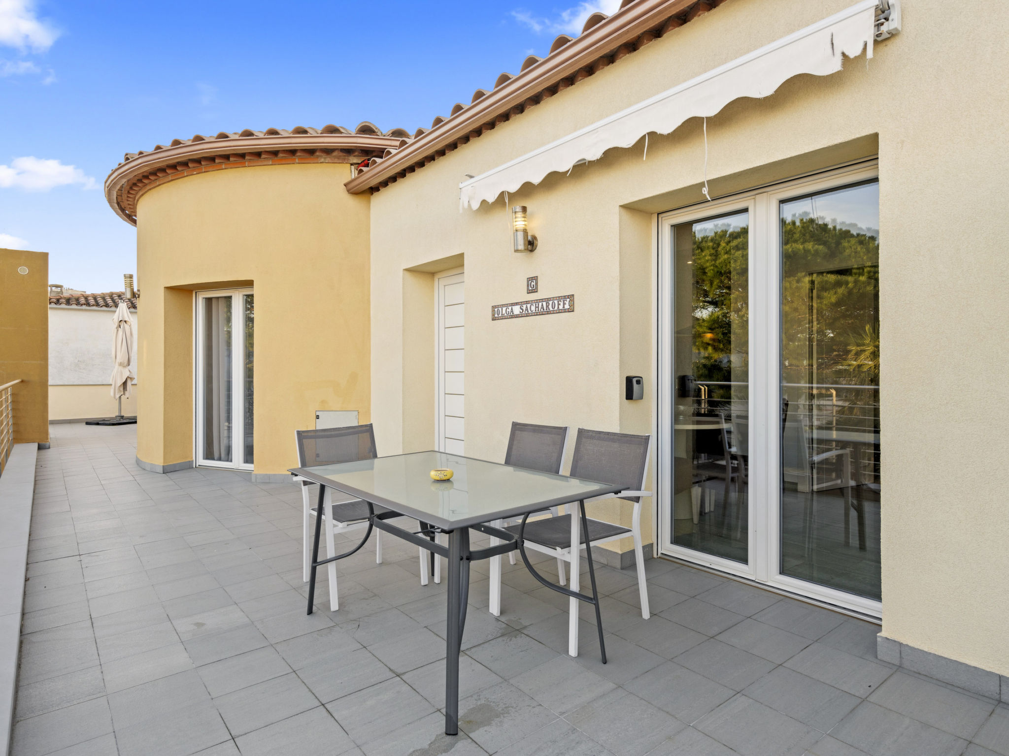 Photo of La Vida Sin Limites G EMP