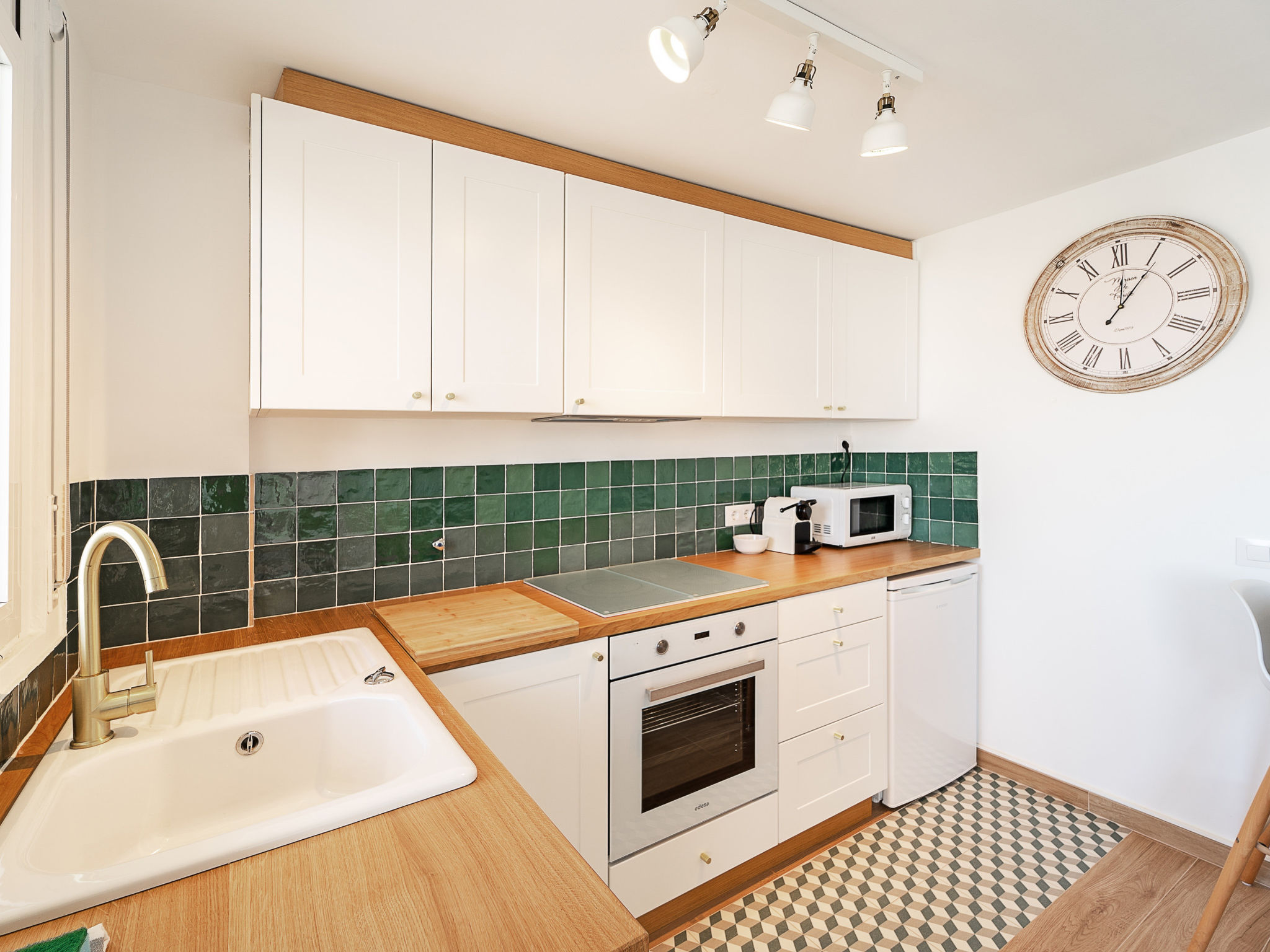 Photo of WELCS APARTAMENTO 143 EMP con vistas al canal