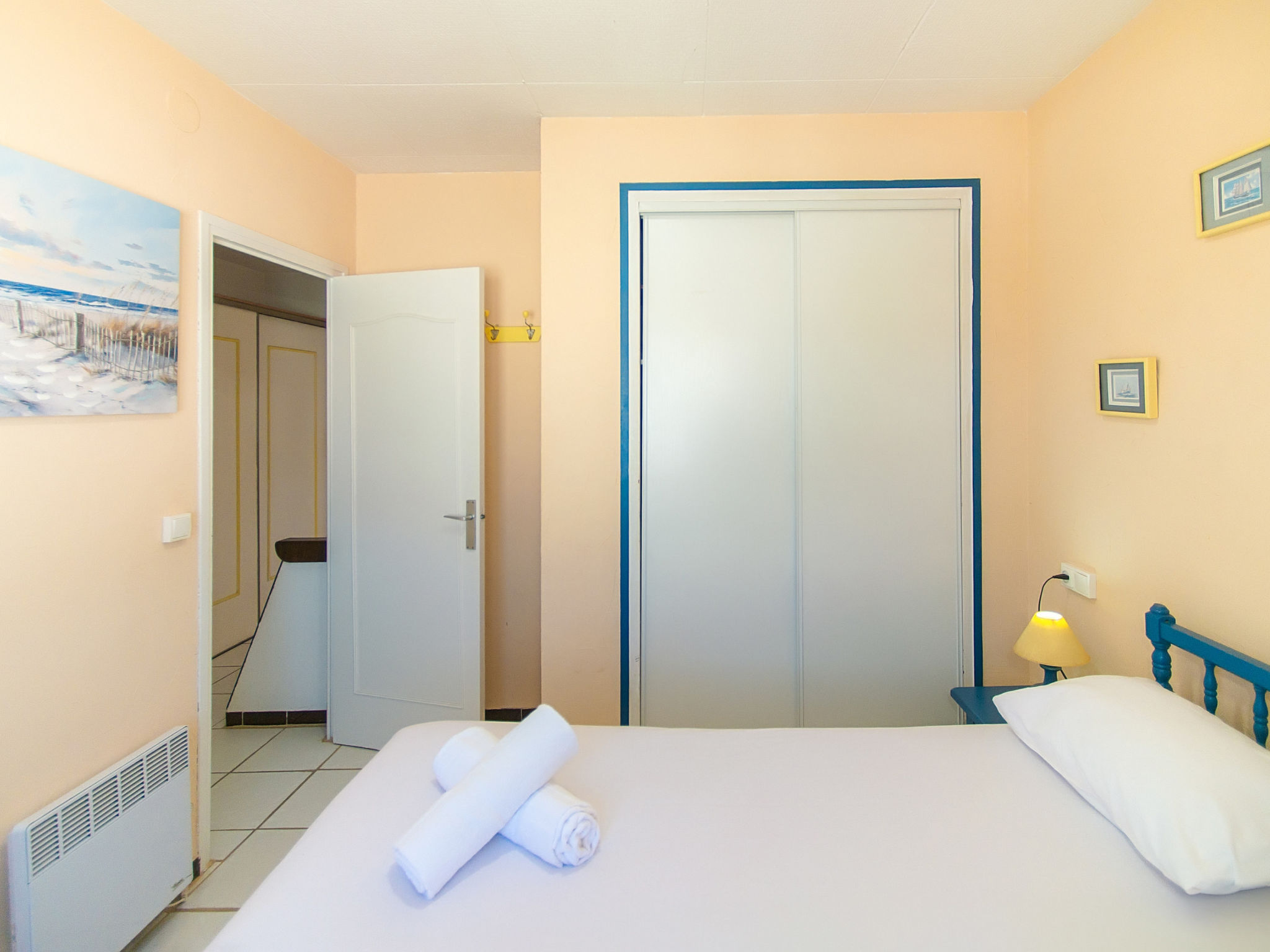 Photo of WELCS CASA  240 EMP con piscina y vista al canal