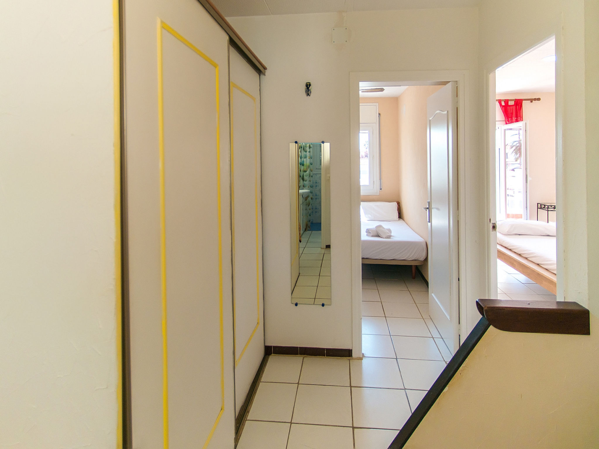 Photo of WELCS CASA  240 EMP con piscina y vista al canal