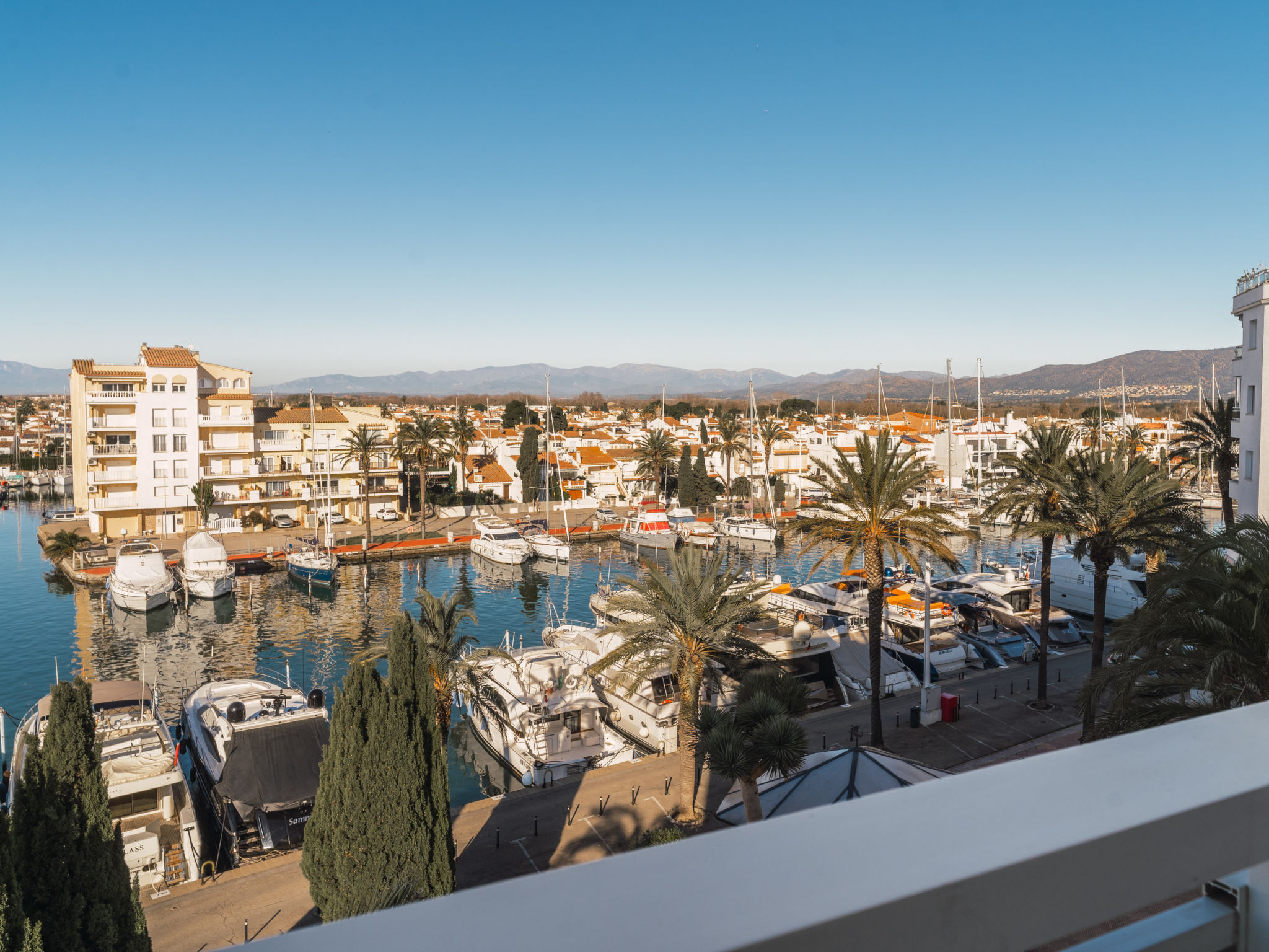 Photo of WELCS APARTAMENTO 202 EMP CON VISTAS AL CANAL