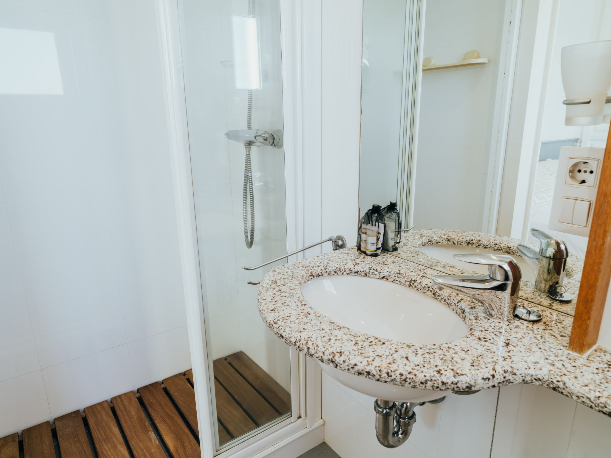 Photo of WELCS APARTAMENTO 202 EMP CON VISTAS AL CANAL