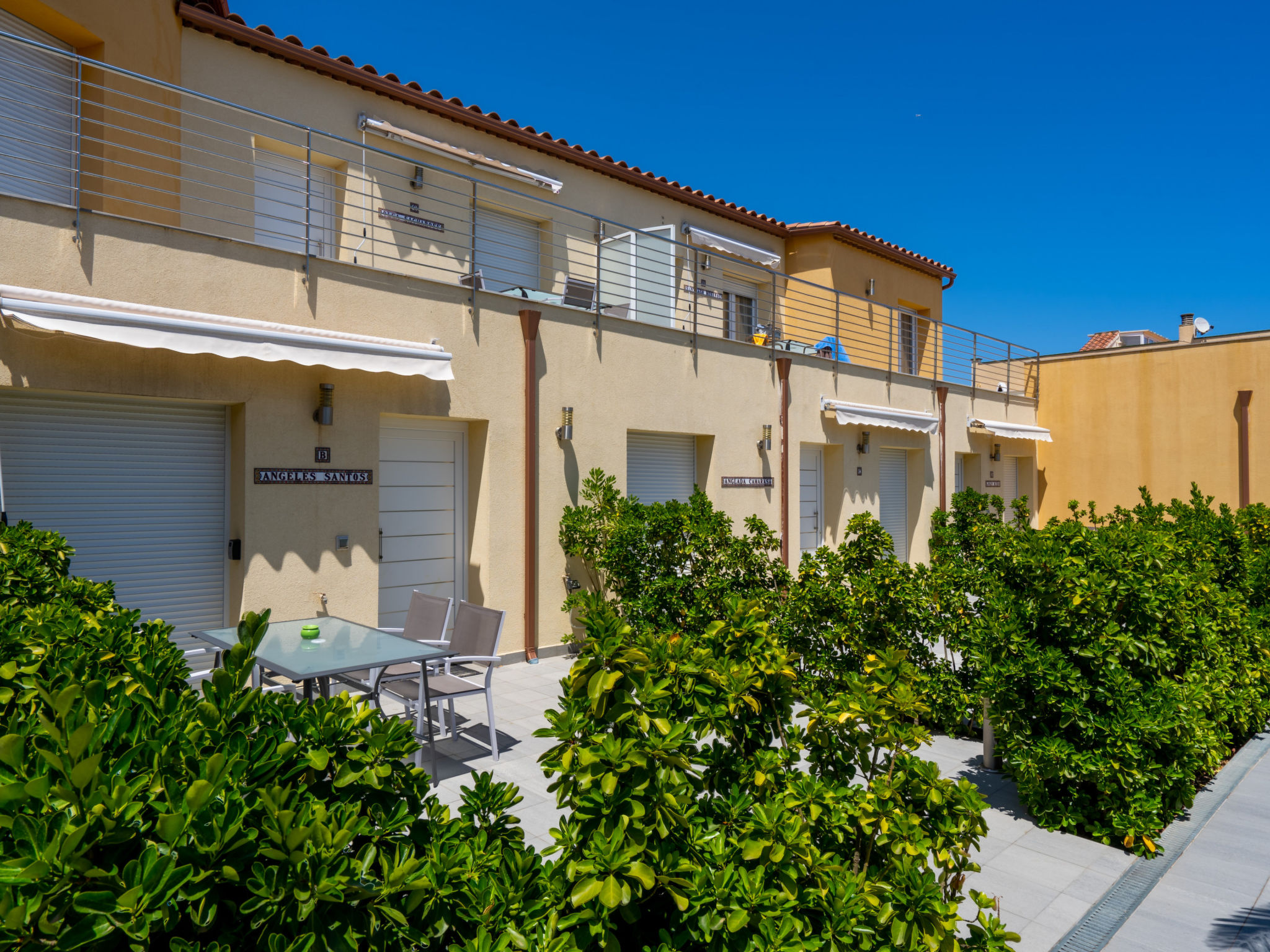 Photo of La Vida Sin Limites F  EMP