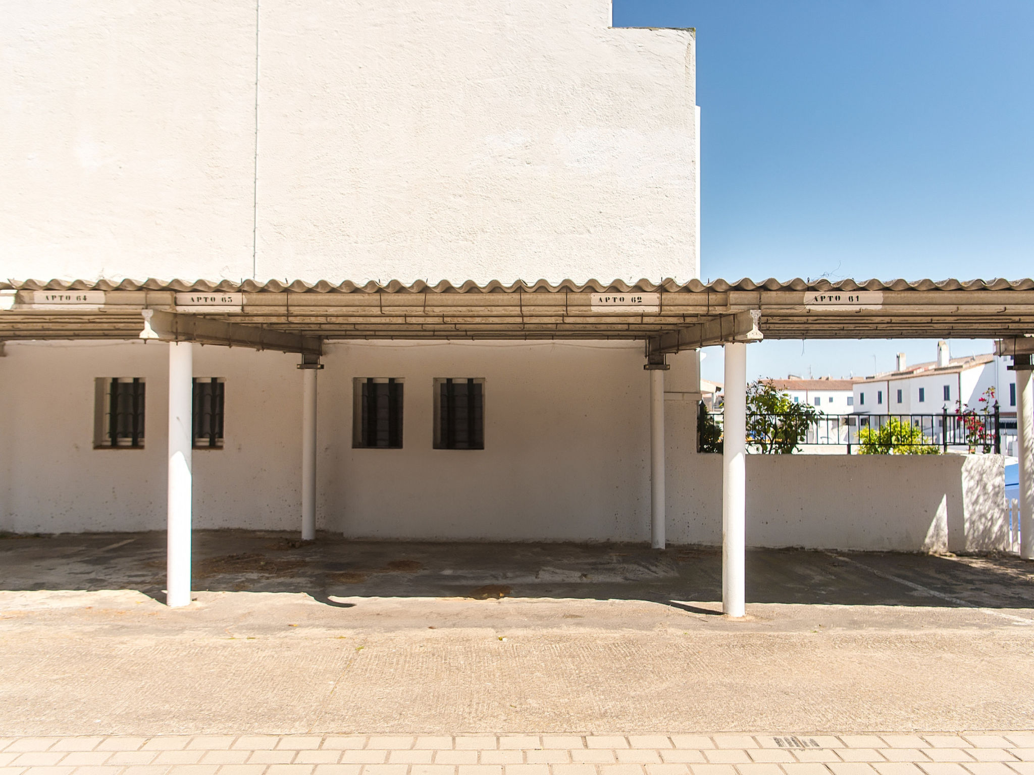 Photo of WELCS CASA ADOSADA 241 EMP con terraza al canal