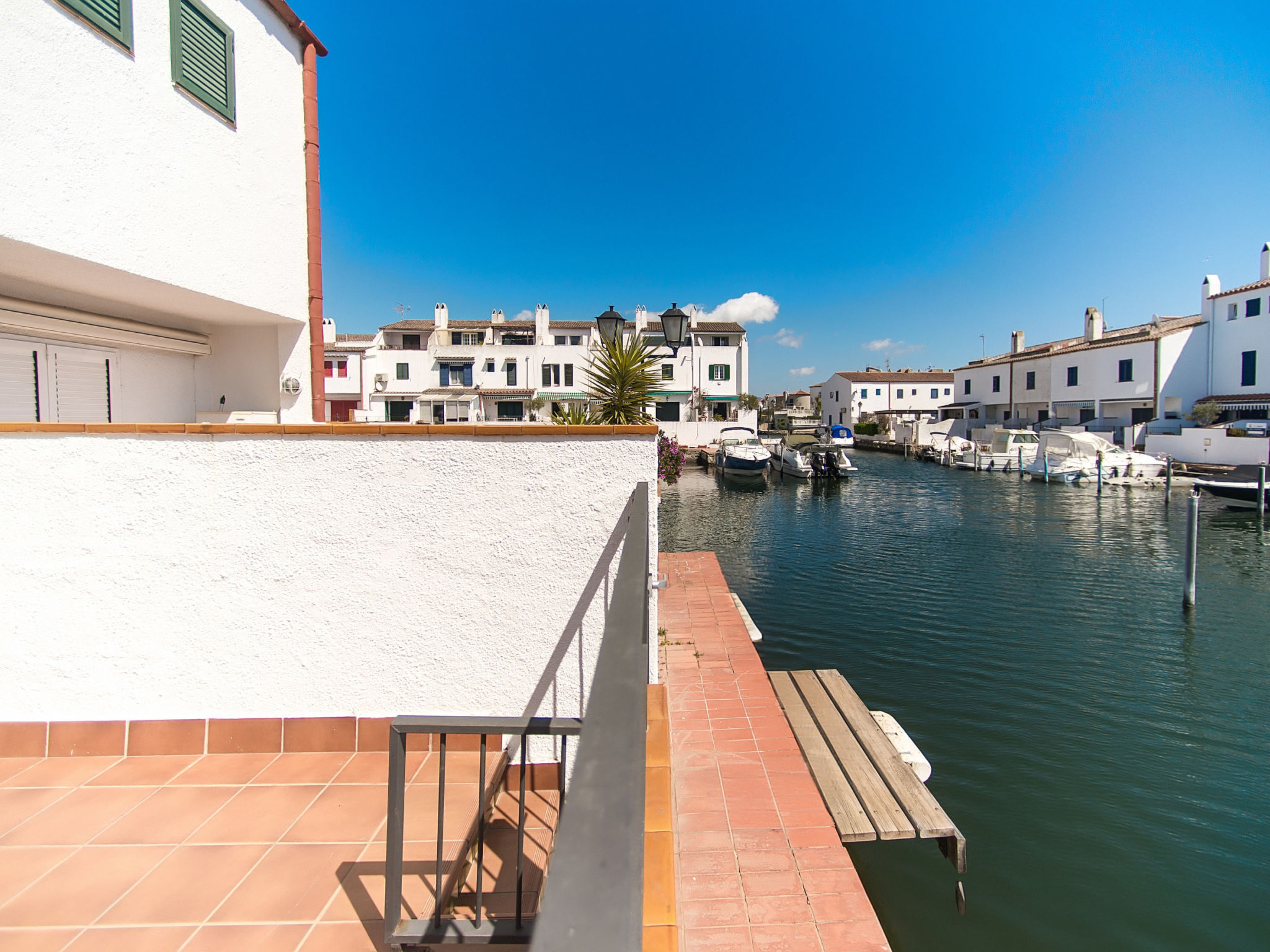 Photo of WELCS CASA ADOSADA 241 EMP con terraza al canal